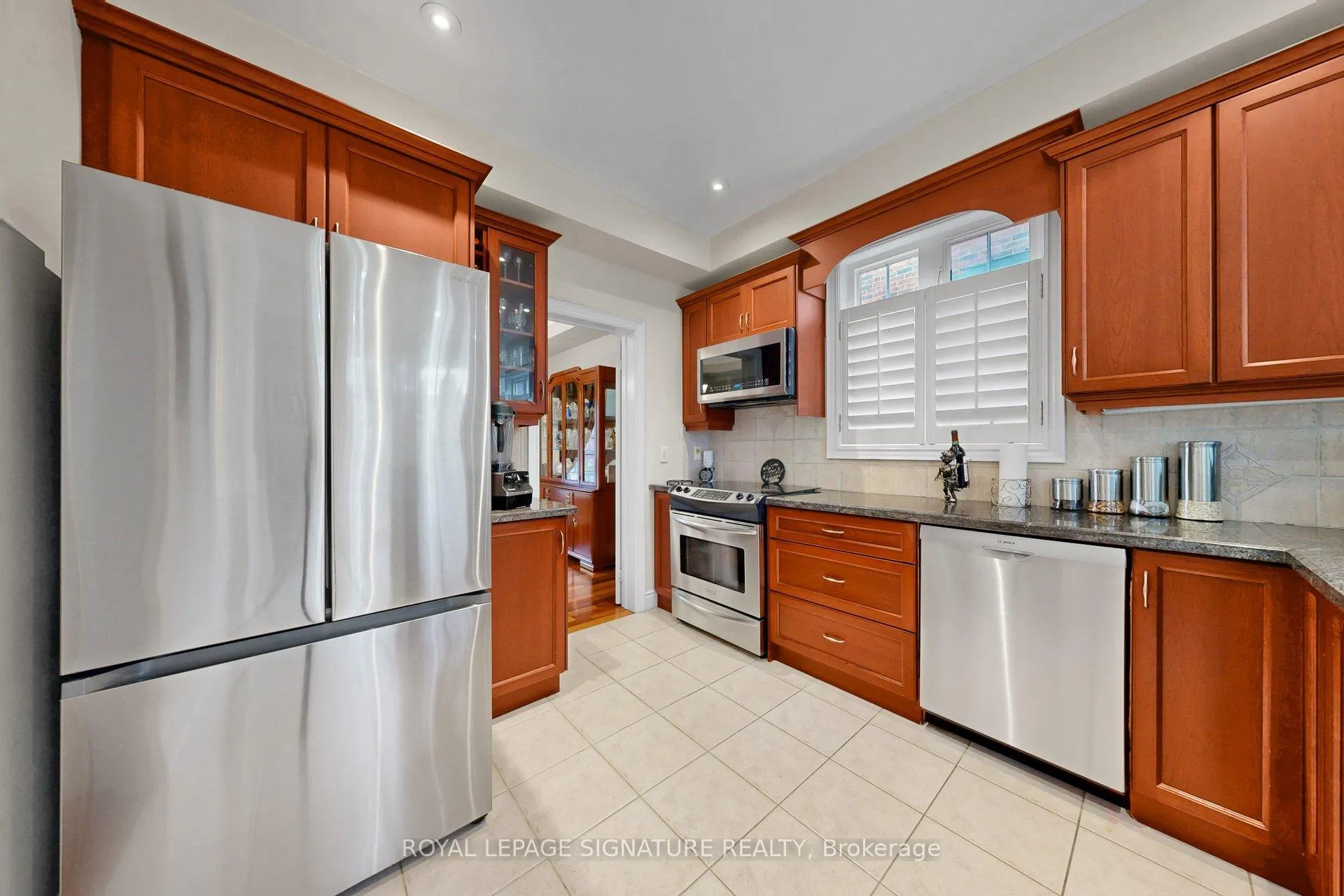 Photo 15 of 1590 Hallstone Road, Brampton, Bram West — HOMEH
