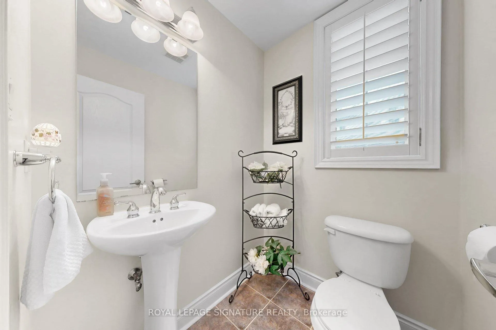 Photo 25 of 1590 Hallstone Road, Brampton, Bram West — HOMEH