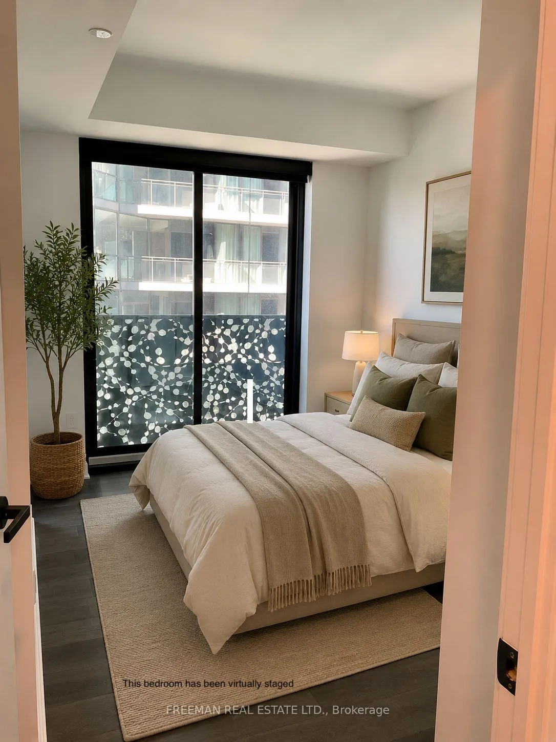 Photo 3 of Unit 3706, 55 Charles Street E, Toronto, Church-Yonge Corridor — HOMEH