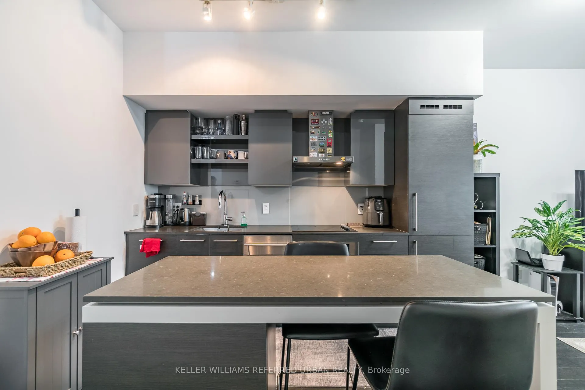 Photo 4 of Unit 221, 1030 King Street W, Toronto, Niagara — HOMEH