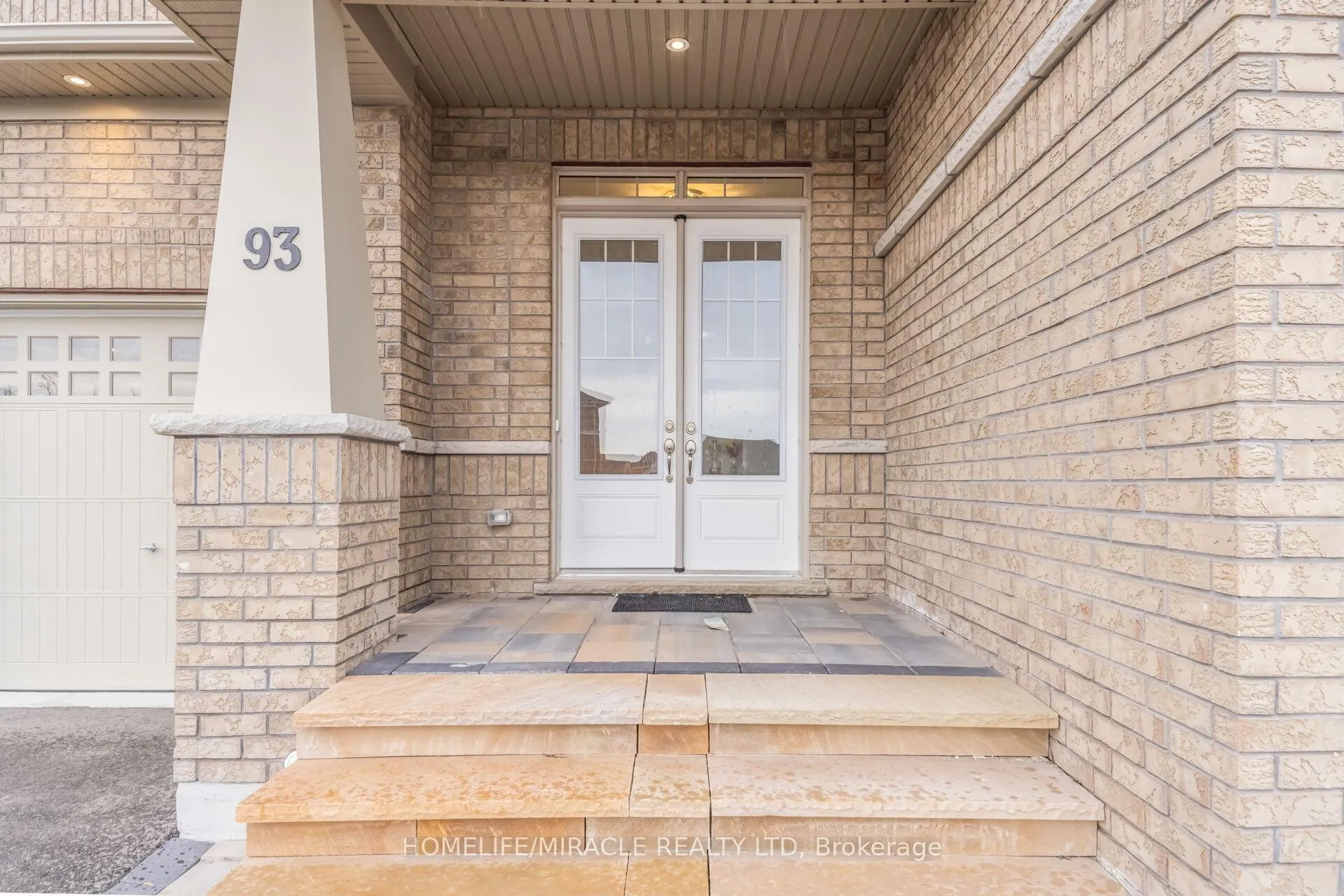 Photo 4 of 93 Trail Boulevard, Springwater, Centre Vespra — HOMEH