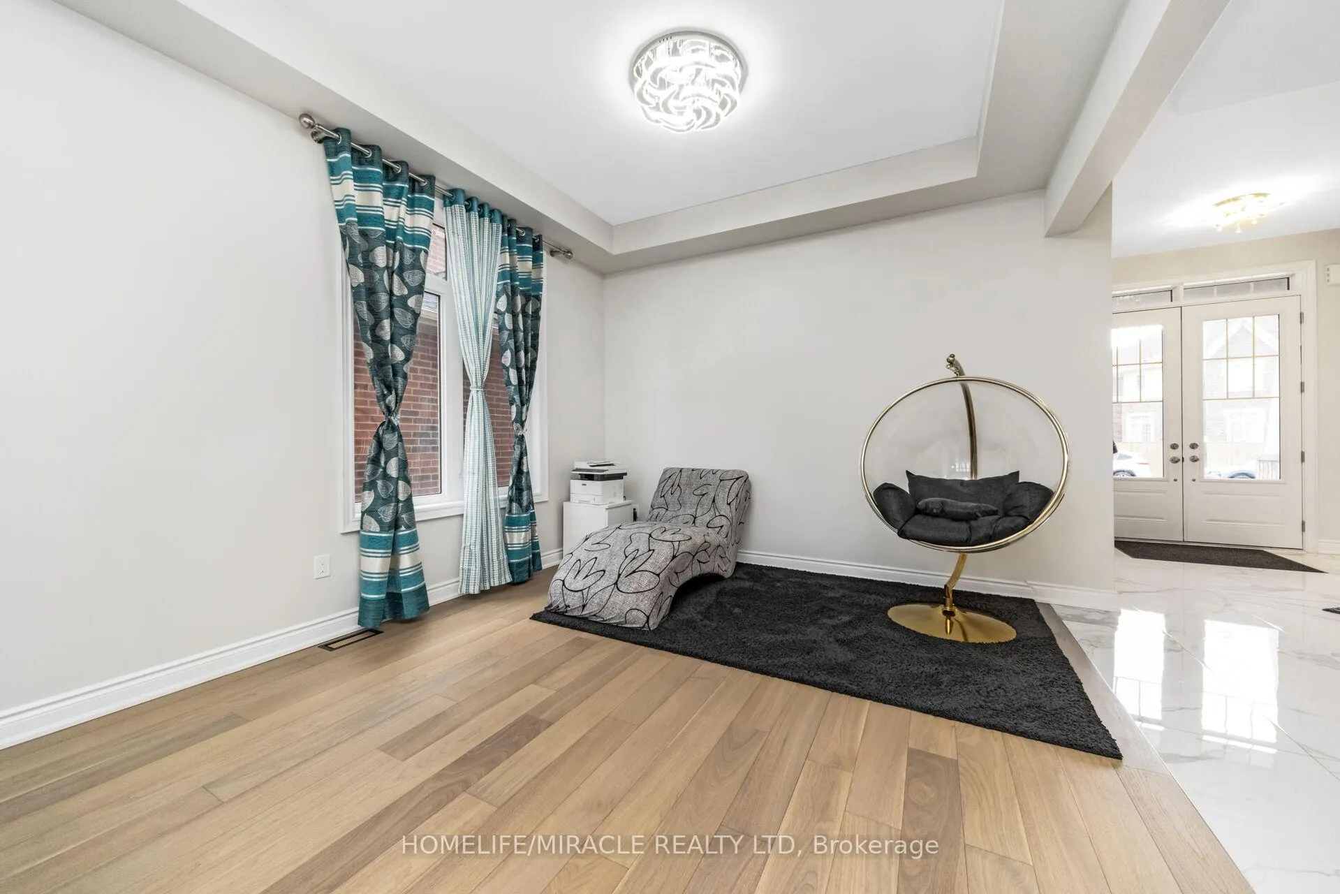Photo 8 of 93 Trail Boulevard, Springwater, Centre Vespra — HOMEH