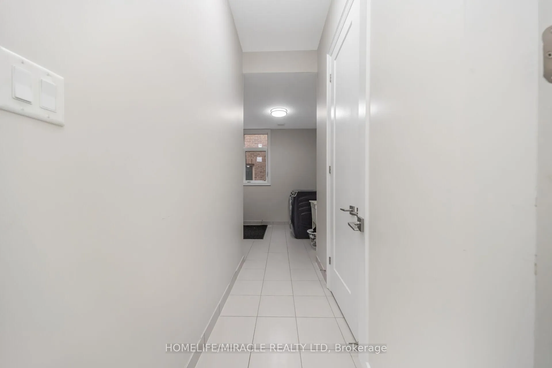 Photo 19 of 93 Trail Boulevard, Springwater, Centre Vespra — HOMEH