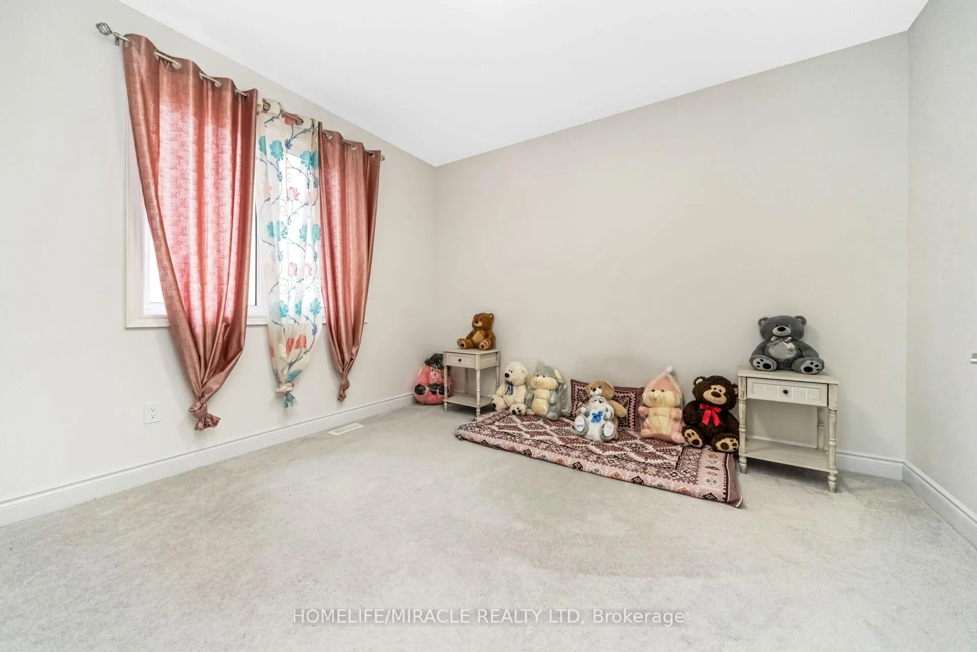 Photo 45 of 93 Trail Boulevard, Springwater, Centre Vespra — HOMEH