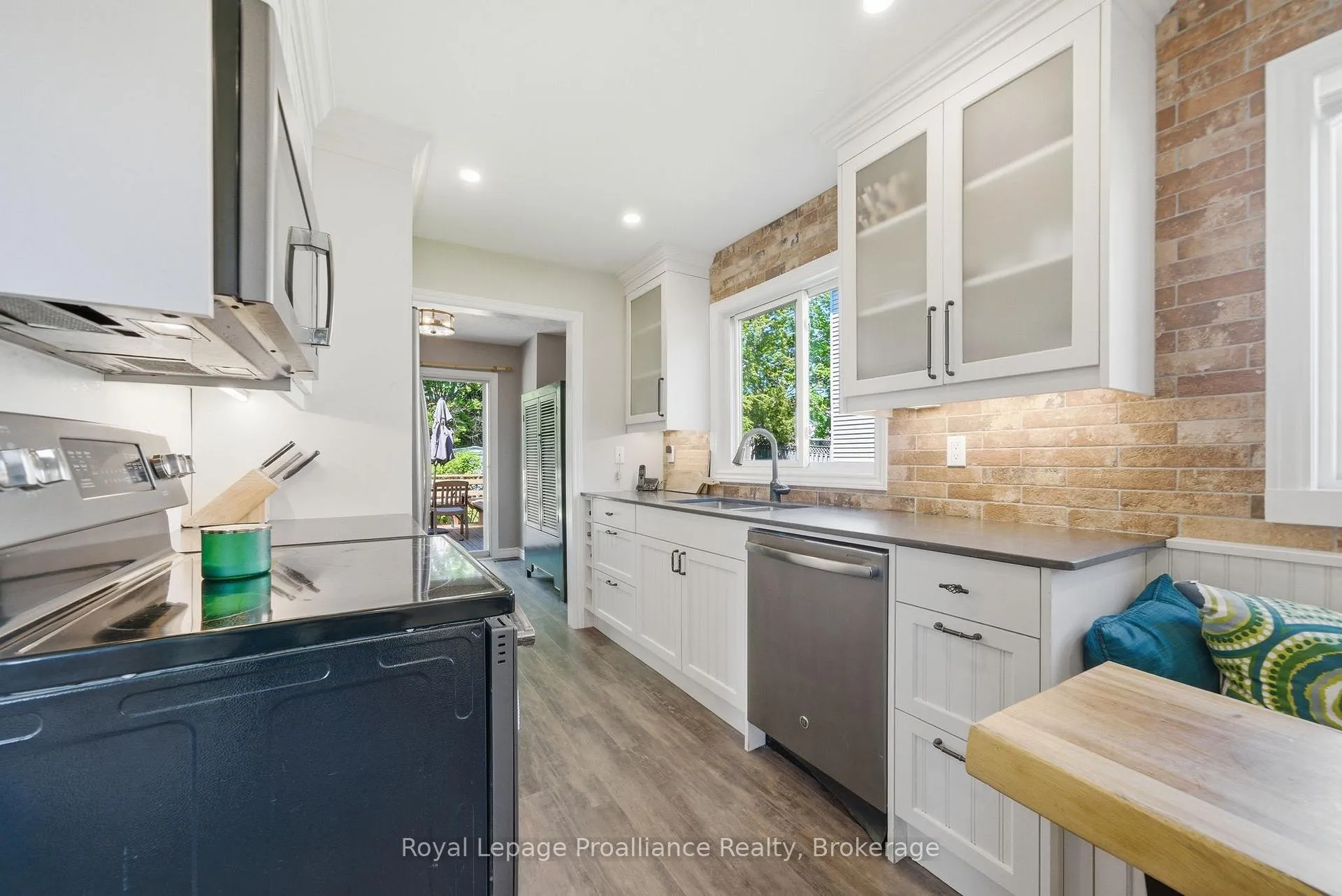 Photo 10 of 903 Fairbanks Road, Cobourg — HOMEH