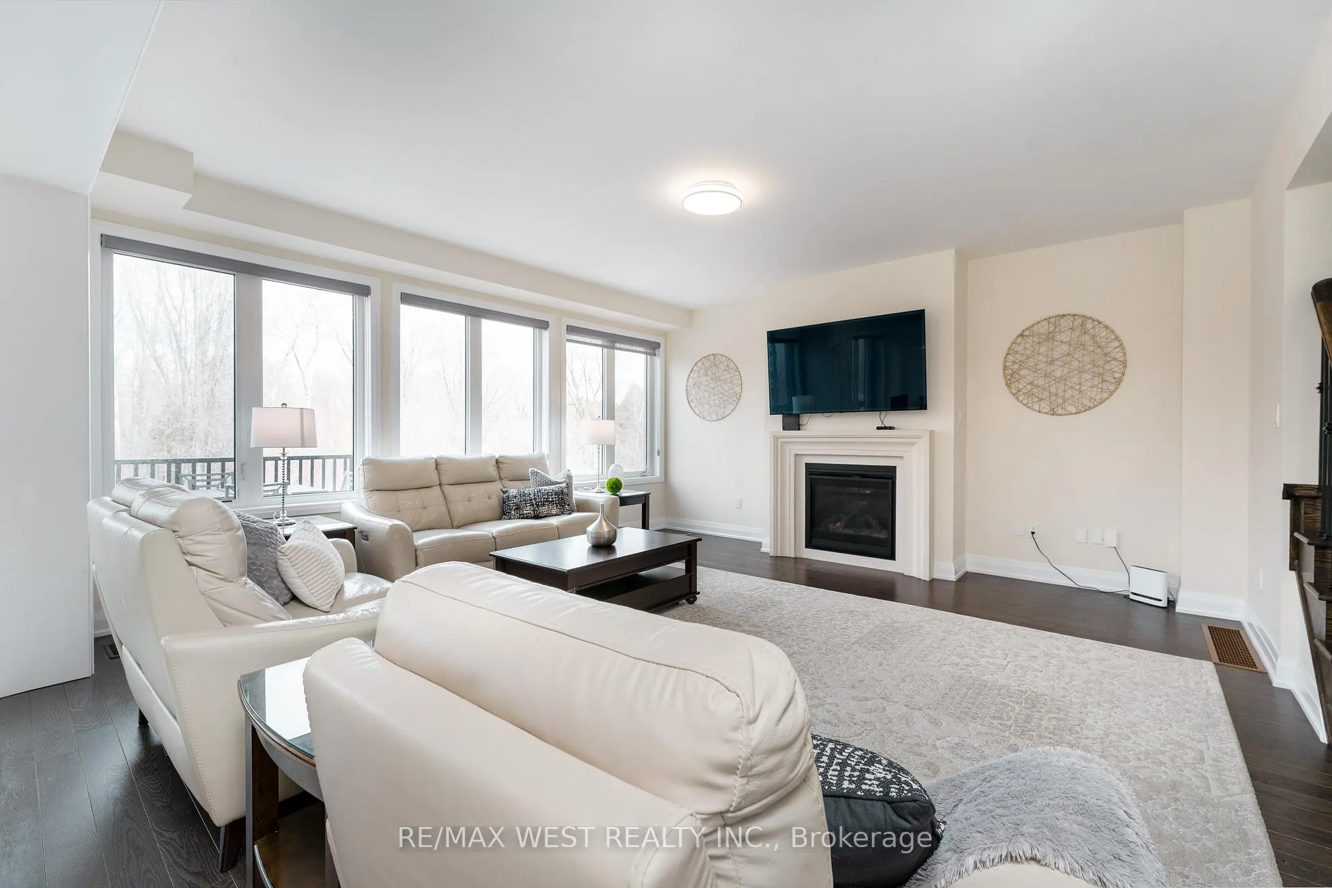Photo 16 of 186 Bralorne Trail, Pickering, Highbush — HOMEH