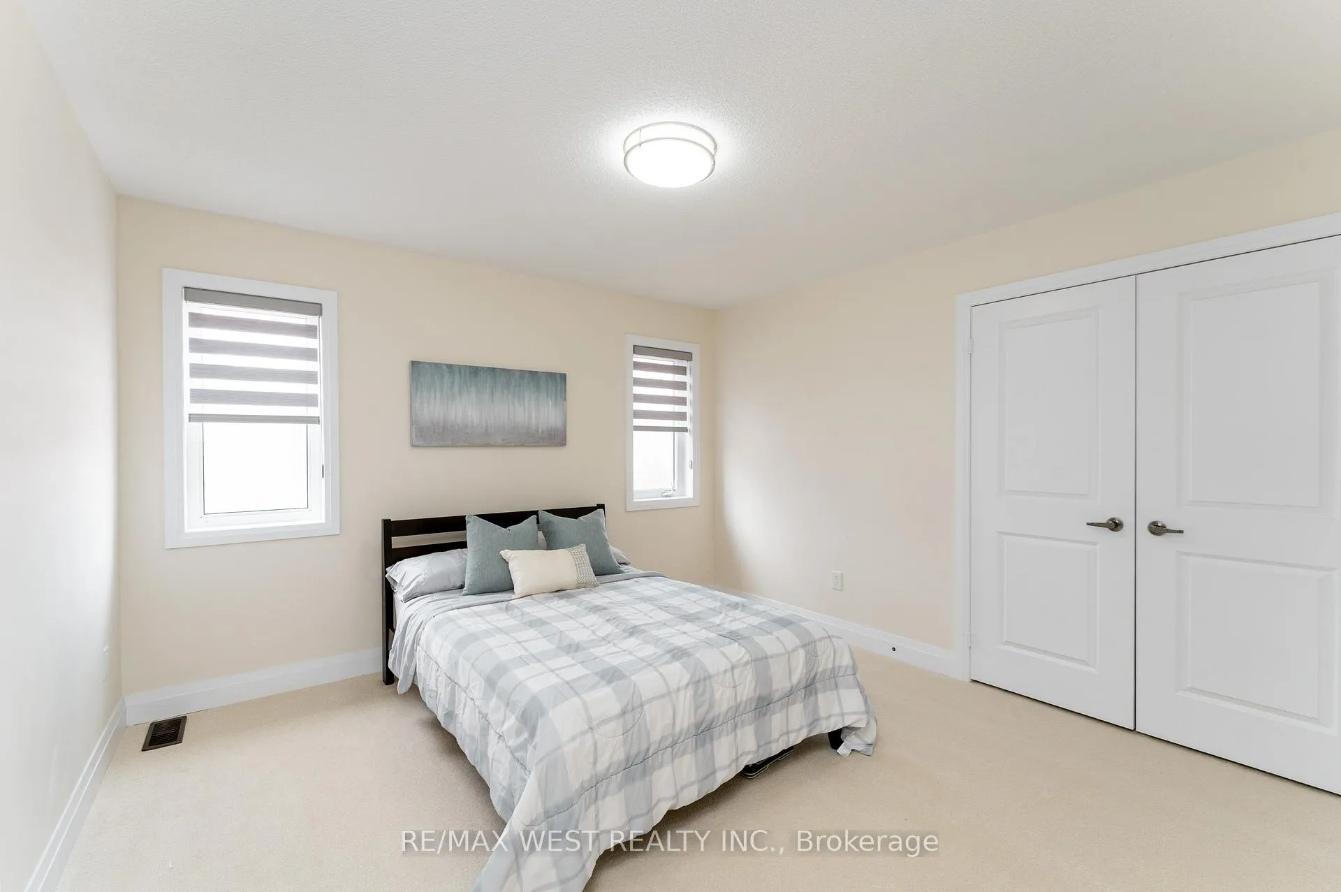 Photo 24 of 186 Bralorne Trail, Pickering, Highbush — HOMEH