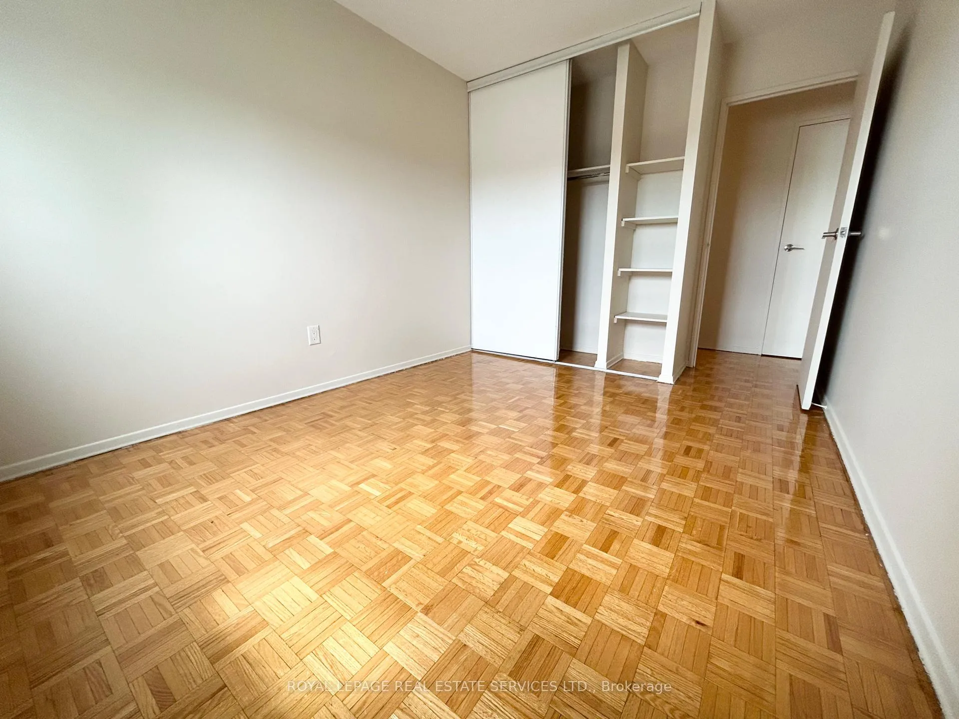 Photo 11 of Unit 504, 16 Cedarwoods Crescent, Kitchener — HOMEH