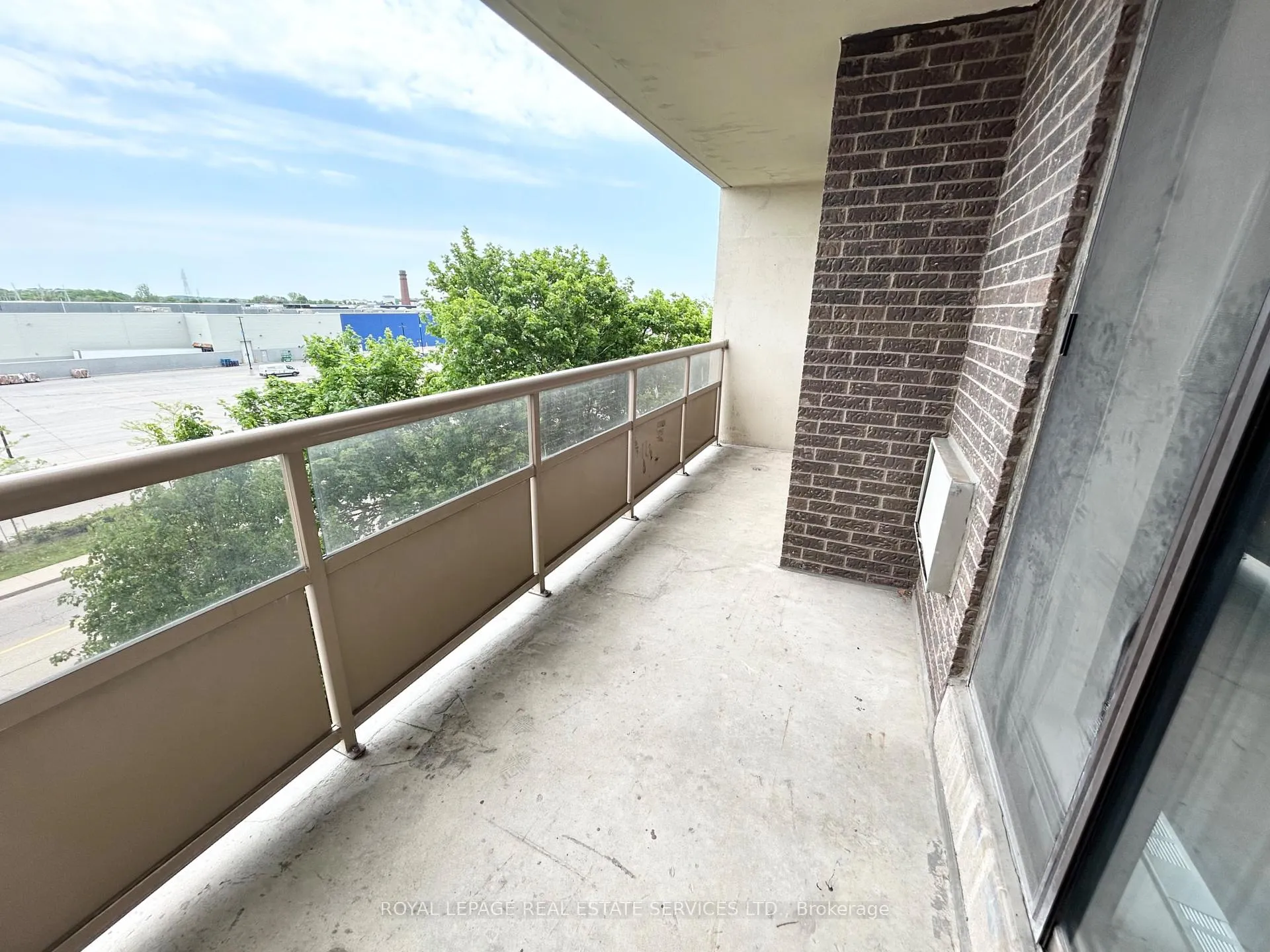 Photo 15 of Unit 504, 16 Cedarwoods Crescent, Kitchener — HOMEH