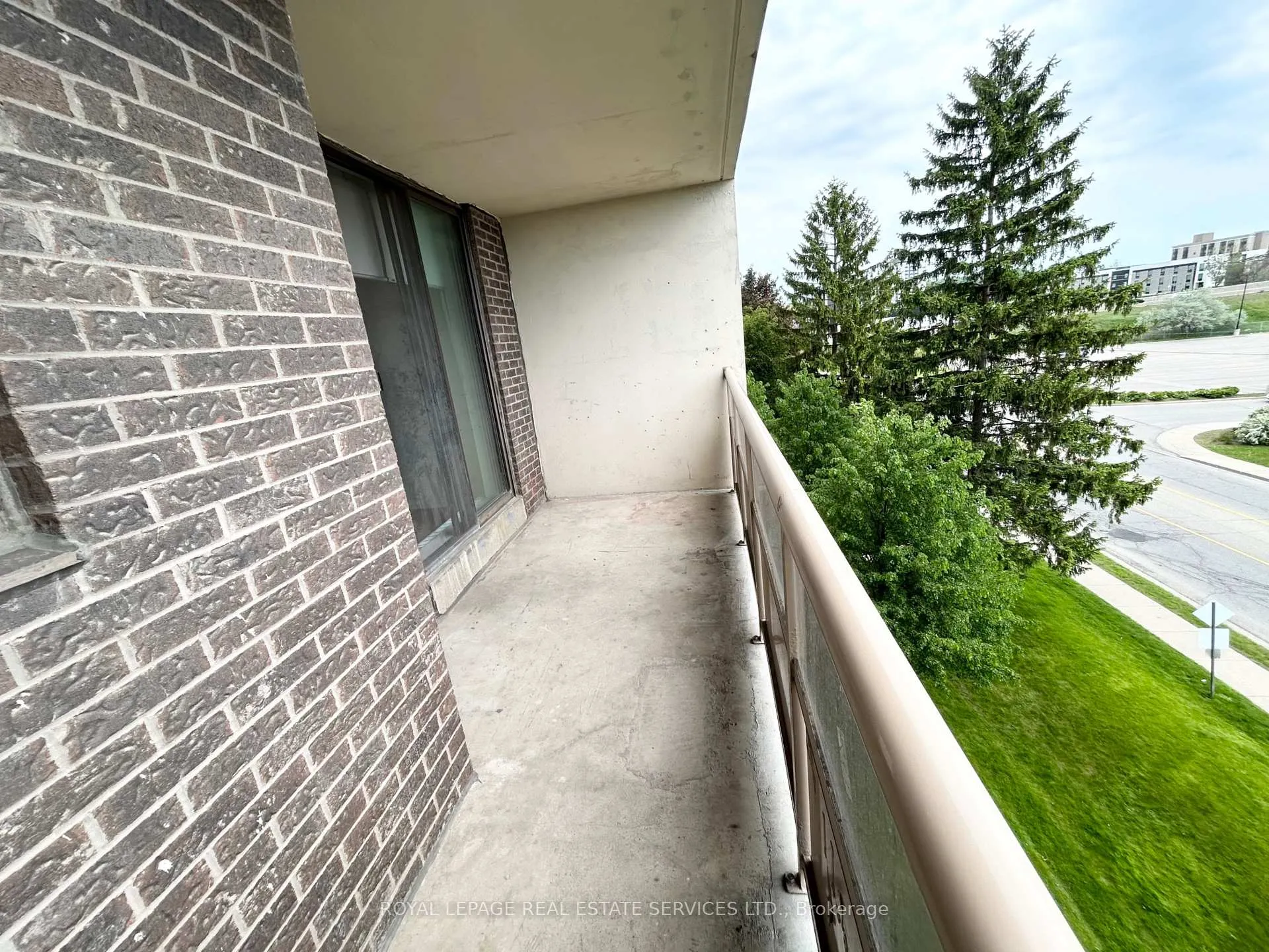 Photo 16 of Unit 504, 16 Cedarwoods Crescent, Kitchener — HOMEH