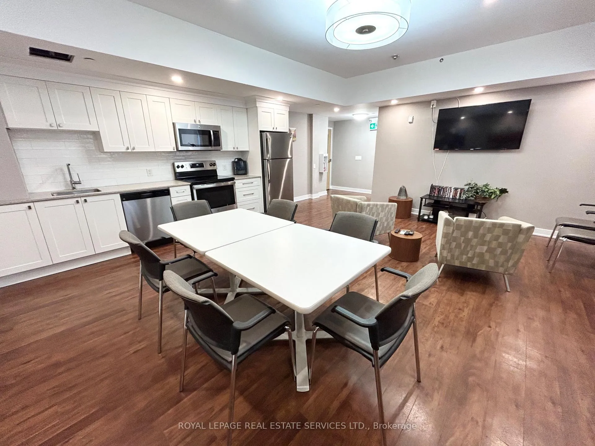Photo 21 of Unit 504, 16 Cedarwoods Crescent, Kitchener — HOMEH
