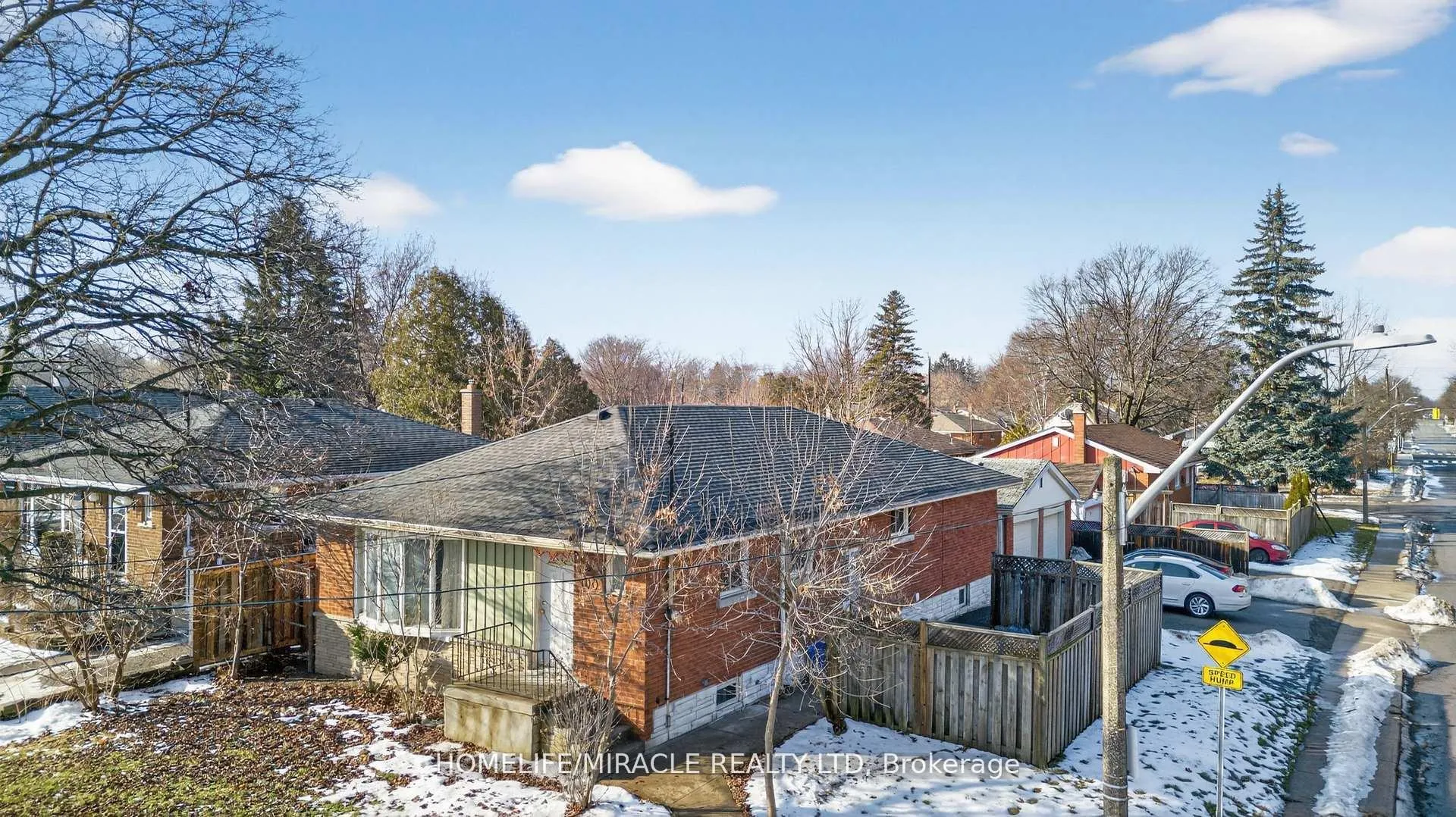 Photo 5 of 100 West 3rd Street, Hamilton, Bonnington — HOMEH