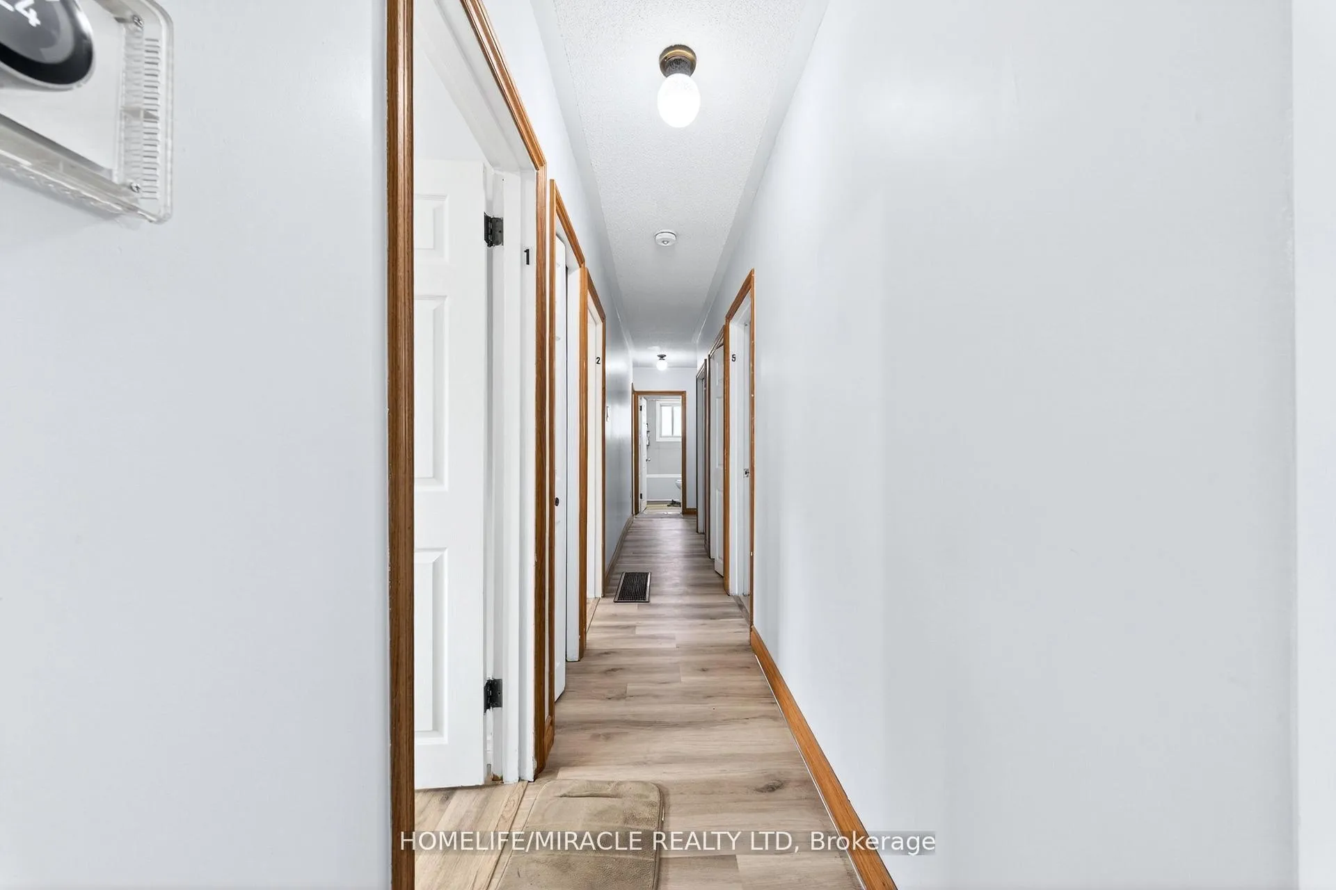 Photo 6 of 100 West 3rd Street, Hamilton, Bonnington — HOMEH