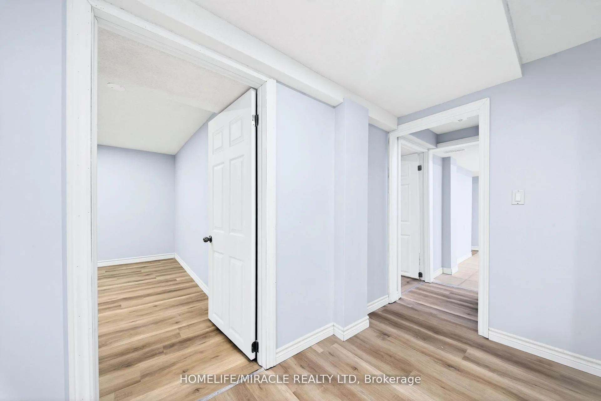 Photo 8 of 100 West 3rd Street, Hamilton, Bonnington — HOMEH
