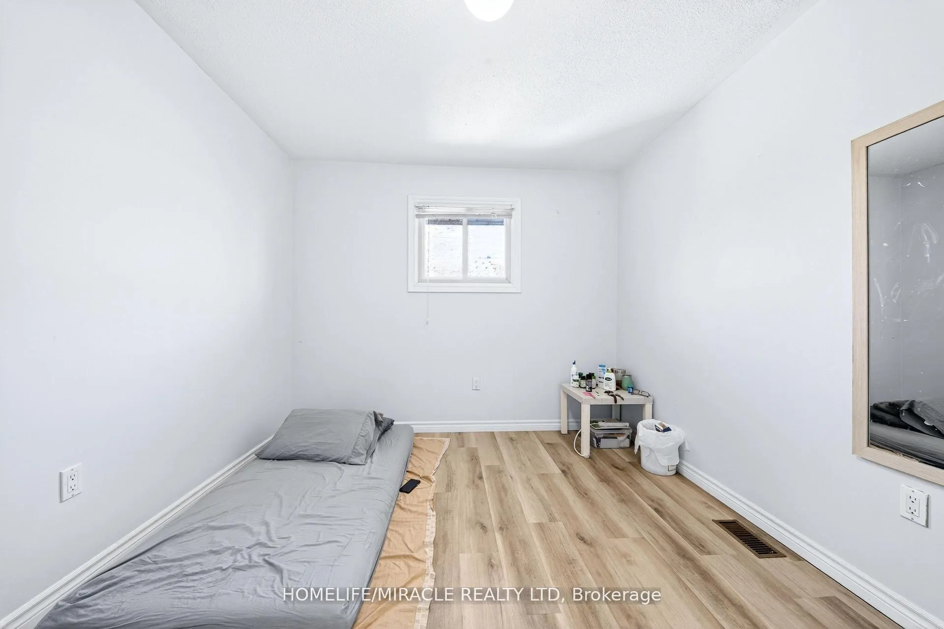 Photo 31 of 100 West 3rd Street, Hamilton, Bonnington — HOMEH