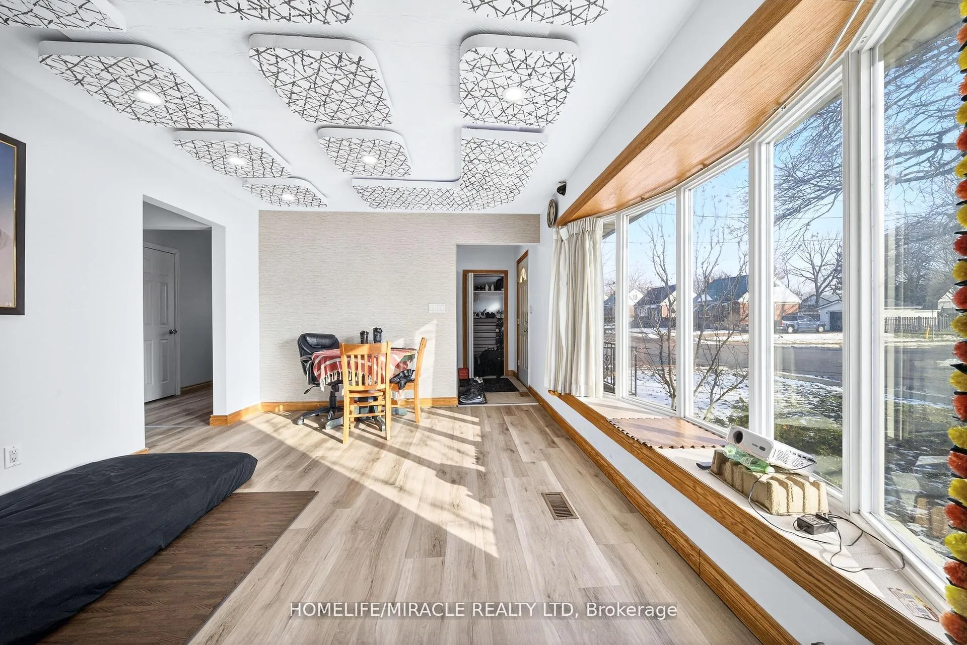 Photo 35 of 100 West 3rd Street, Hamilton, Bonnington — HOMEH