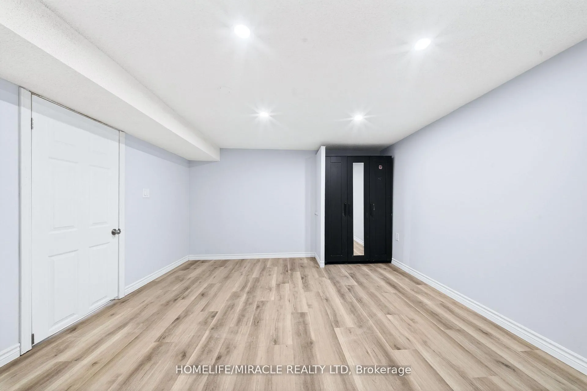 Photo 36 of 100 West 3rd Street, Hamilton, Bonnington — HOMEH