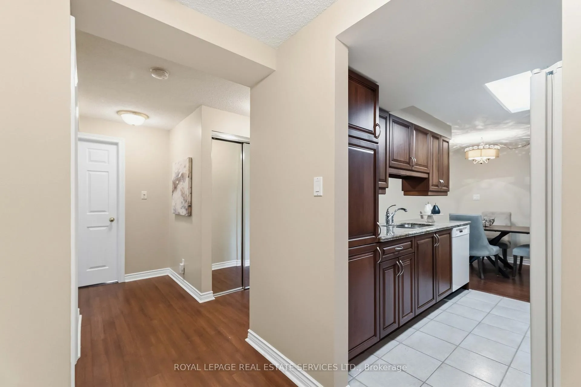 Photo 9 of Unit 205, 970 Golf Links Road, Hamilton, Meadowlands — HOMEH