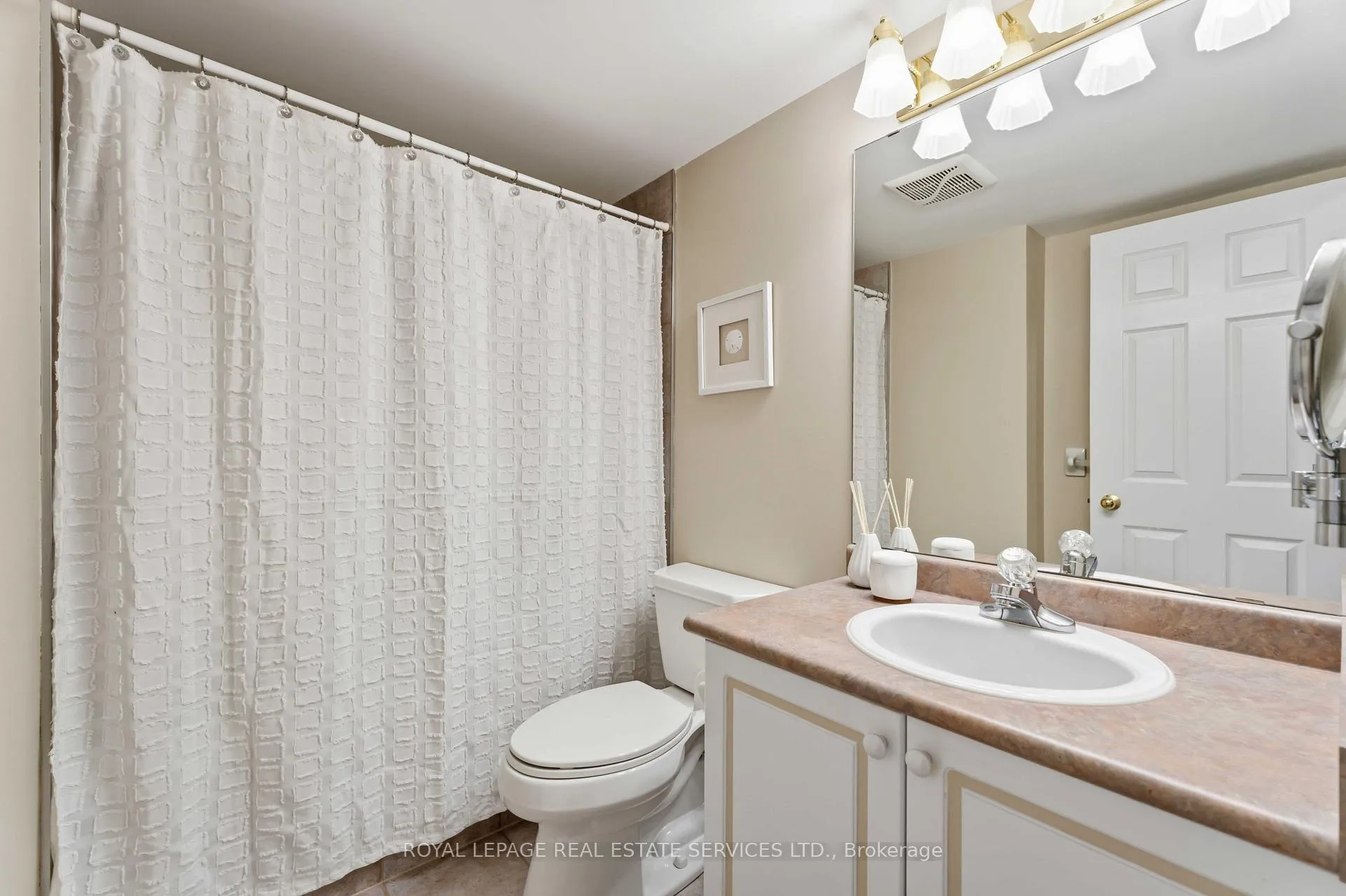 Photo 28 of Unit 205, 970 Golf Links Road, Hamilton, Meadowlands — HOMEH