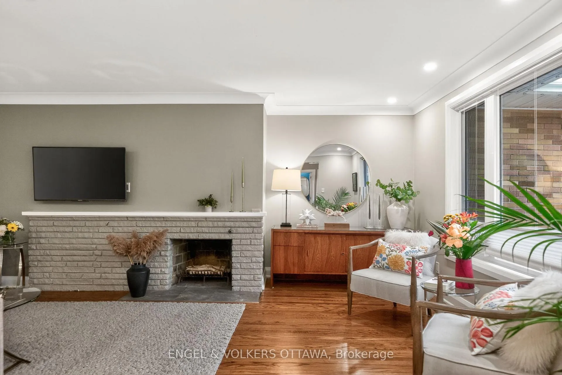 Photo 8 of 1530 Caton Street, Ottawa, Alta Vista/Faircrest Heights — HOMEH
