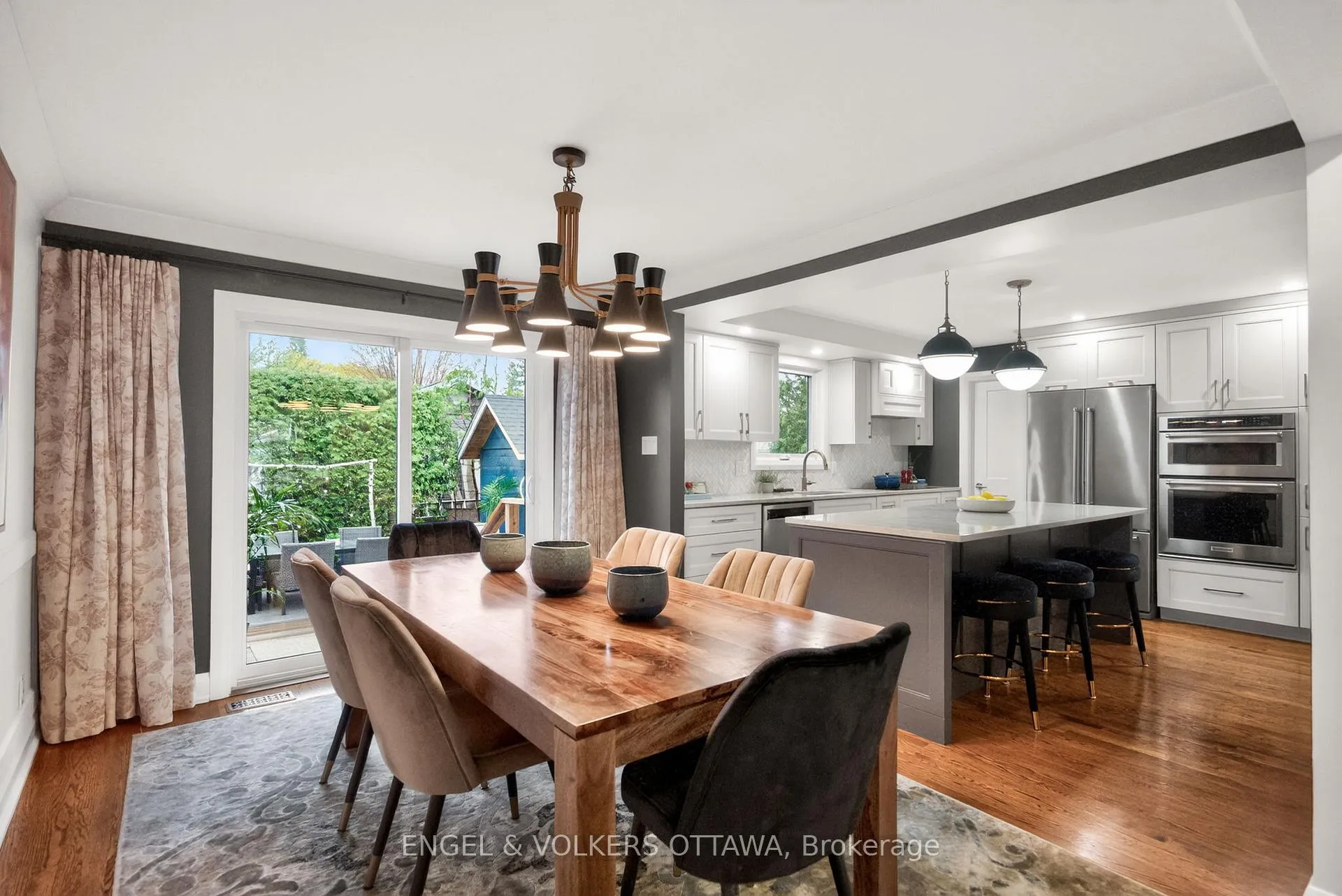 Photo 12 of 1530 Caton Street, Ottawa, Alta Vista/Faircrest Heights — HOMEH