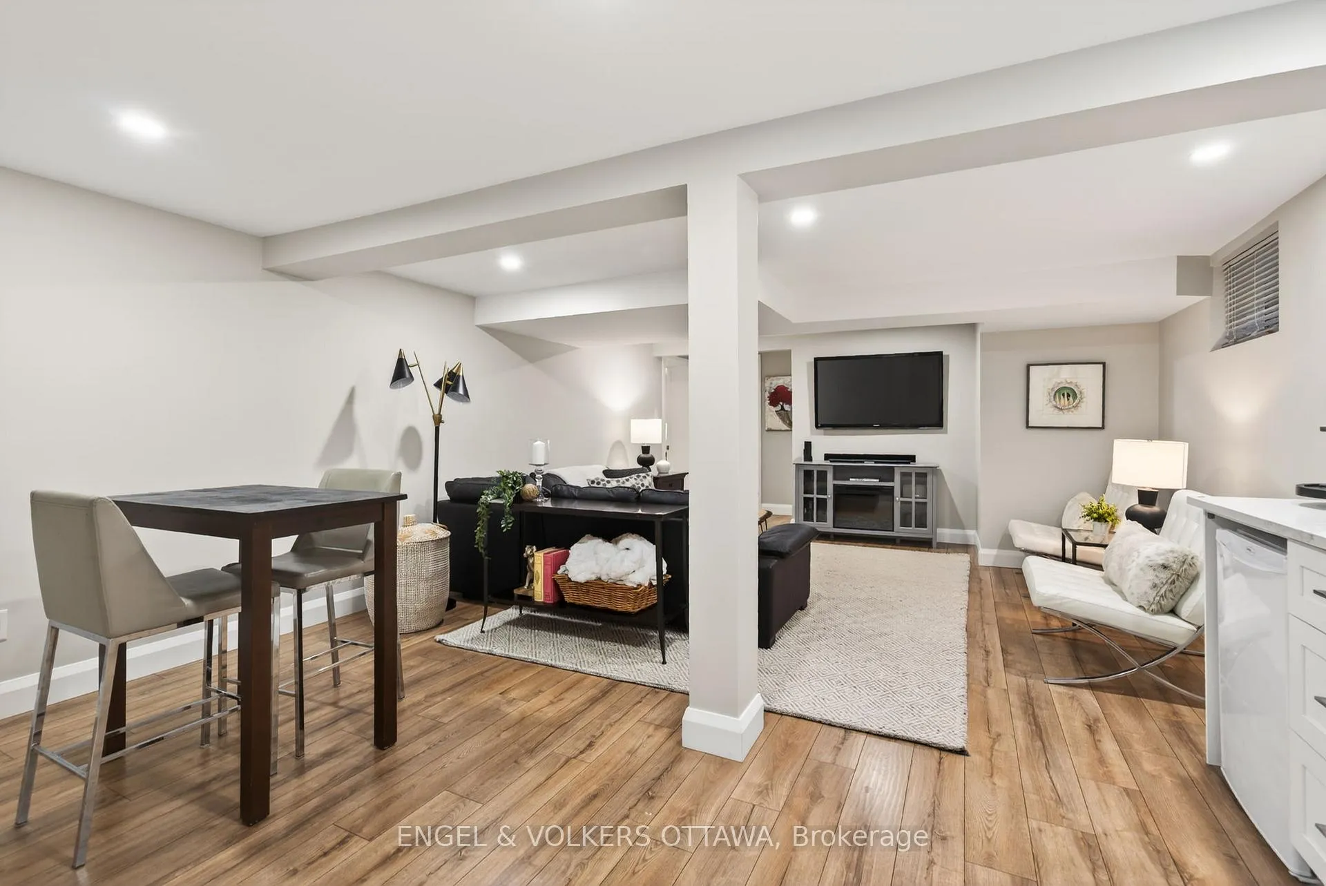 Photo 39 of 1530 Caton Street, Ottawa, Alta Vista/Faircrest Heights — HOMEH