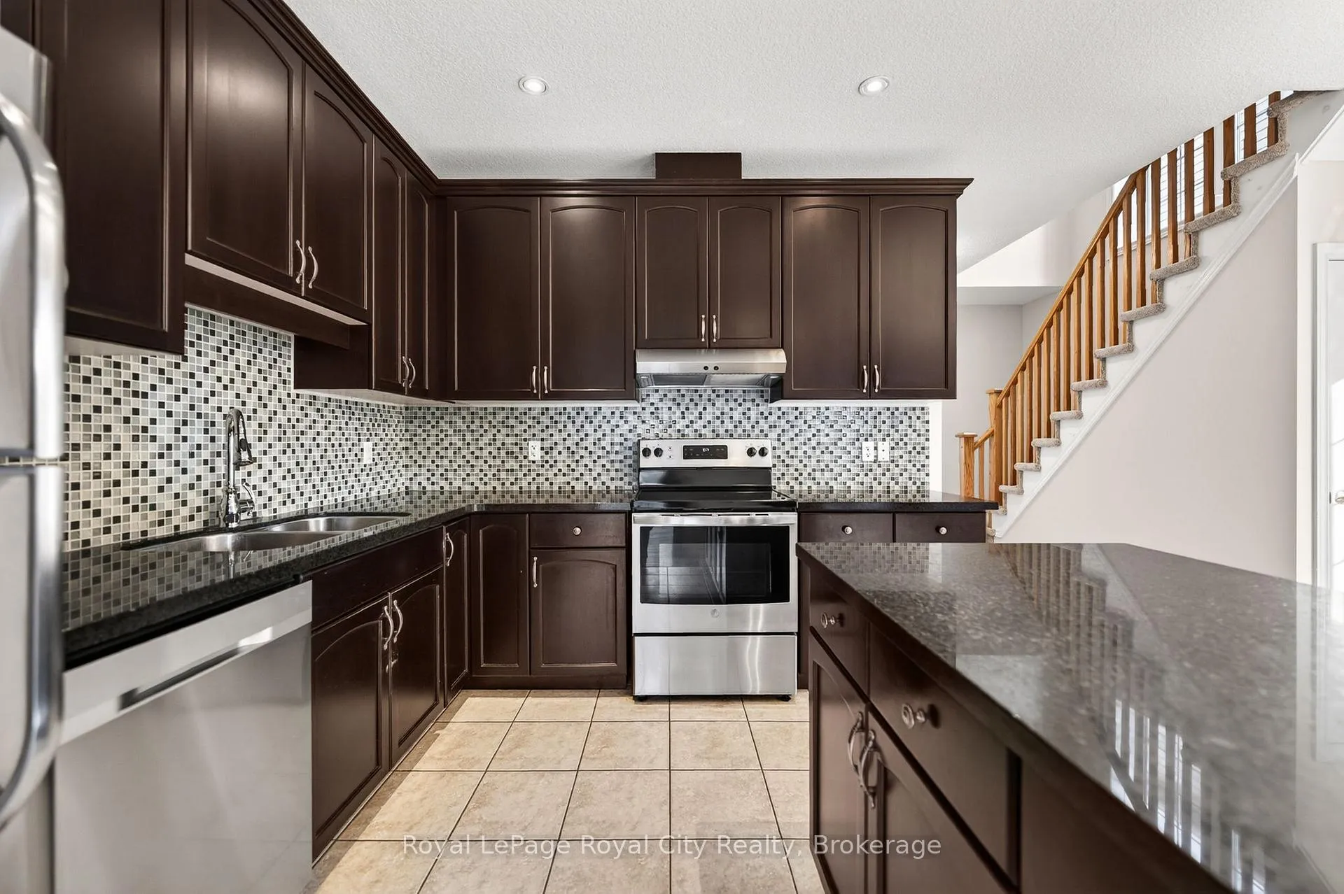 Photo 12 of 12 Clough Crescent, Guelph, Pineridge/Westminster Woods — HOMEH