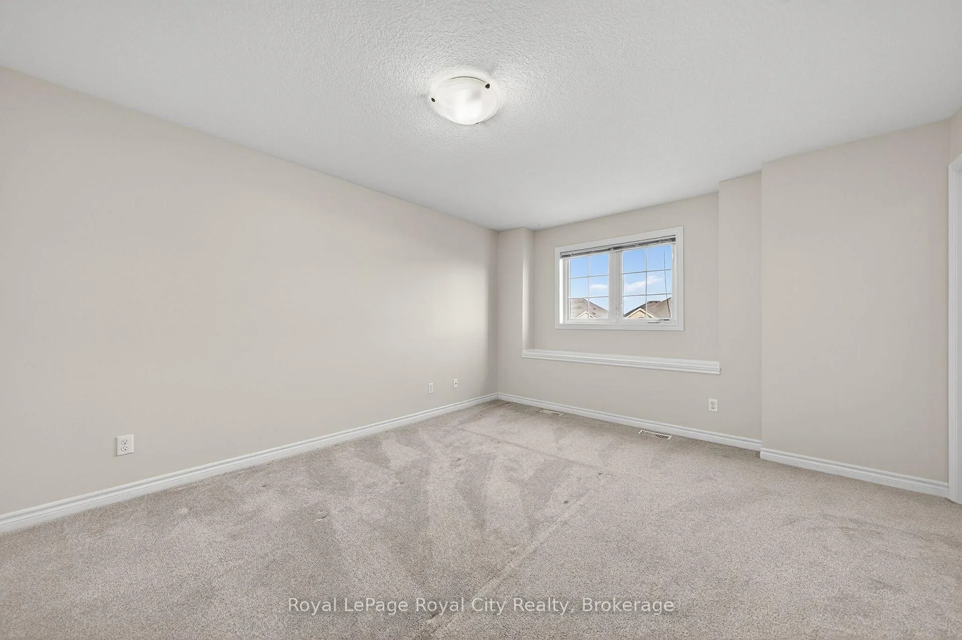 Photo 22 of 12 Clough Crescent, Guelph, Pineridge/Westminster Woods — HOMEH