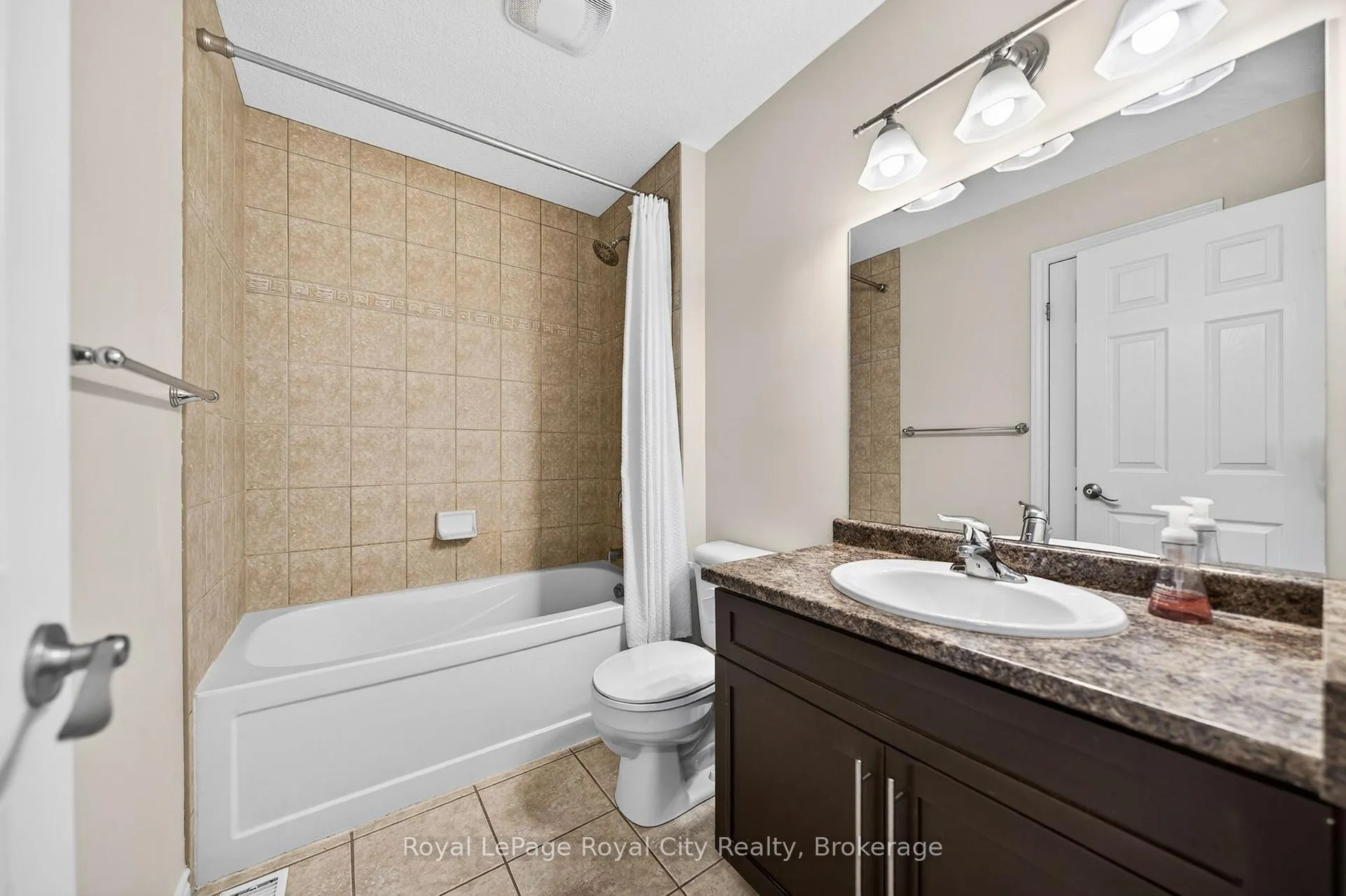 Photo 33 of 12 Clough Crescent, Guelph, Pineridge/Westminster Woods — HOMEH