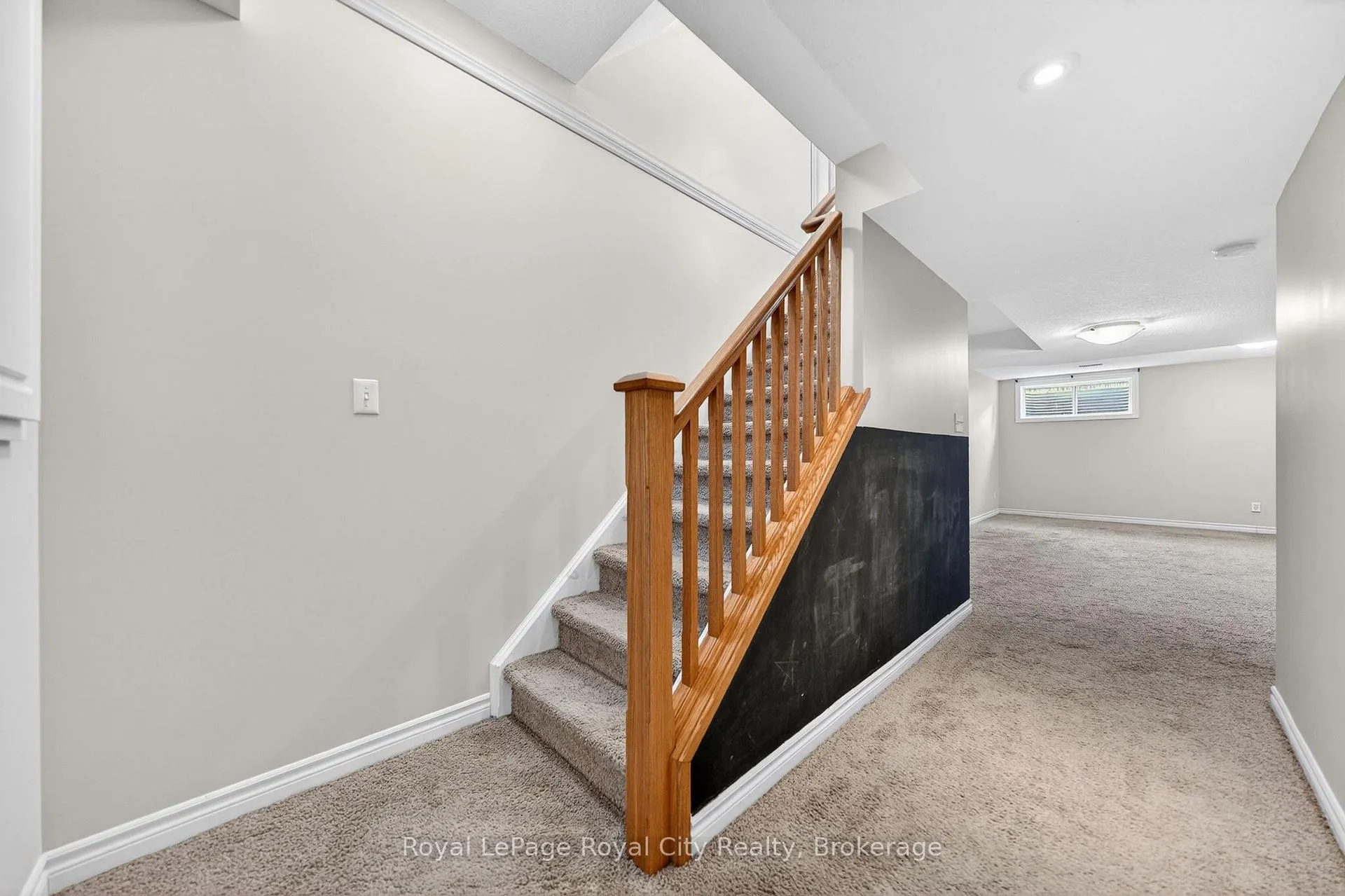 Photo 35 of 12 Clough Crescent, Guelph, Pineridge/Westminster Woods — HOMEH