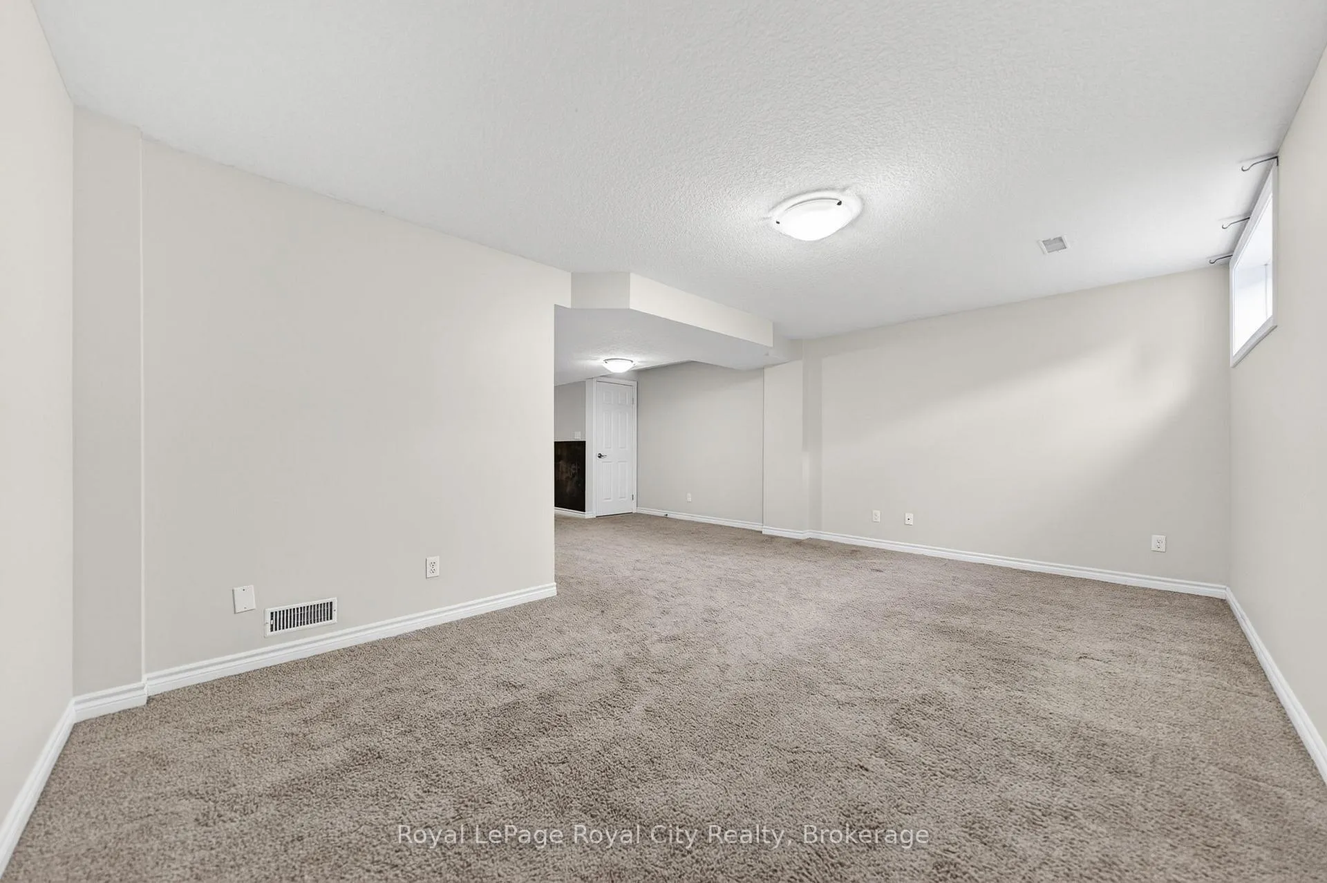 Photo 38 of 12 Clough Crescent, Guelph, Pineridge/Westminster Woods — HOMEH