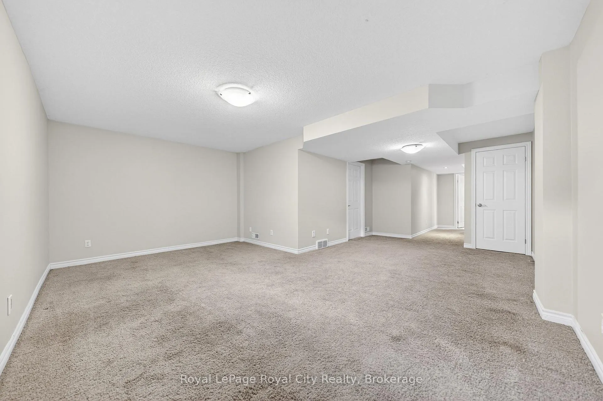 Photo 39 of 12 Clough Crescent, Guelph, Pineridge/Westminster Woods — HOMEH