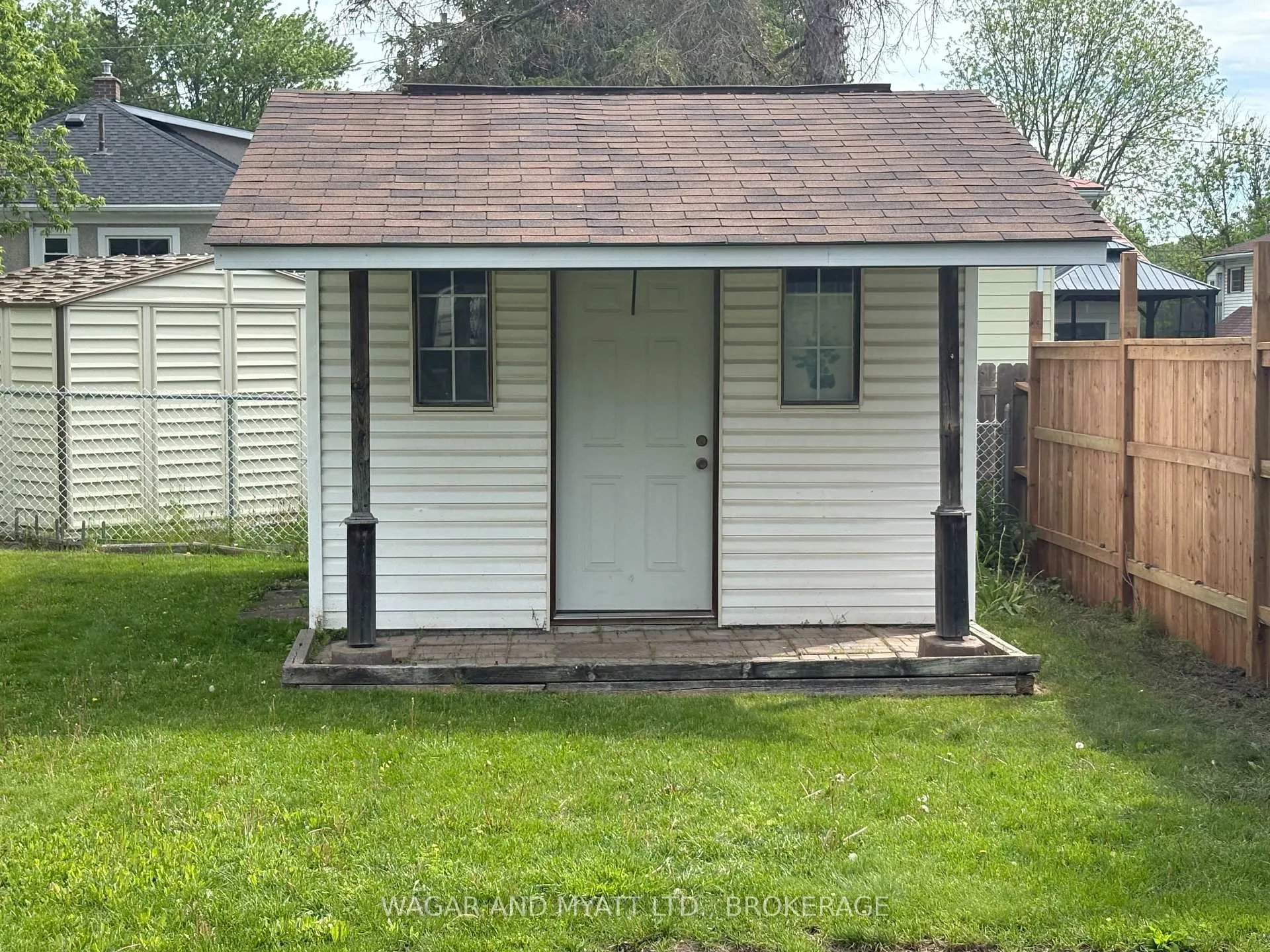 Photo 4 of 163 Adelphi Street, Greater Napanee — HOMEH
