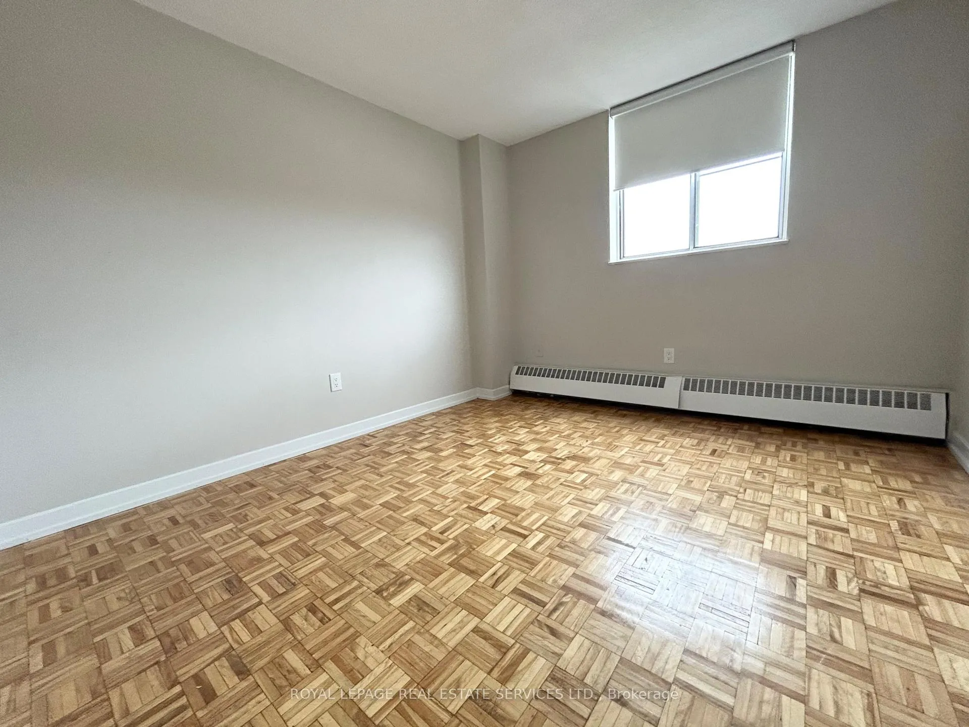 Photo 13 of Unit 1411, 1 Cedarwoods Crescent, Kitchener, Vanier - Kitchener — HOMEH