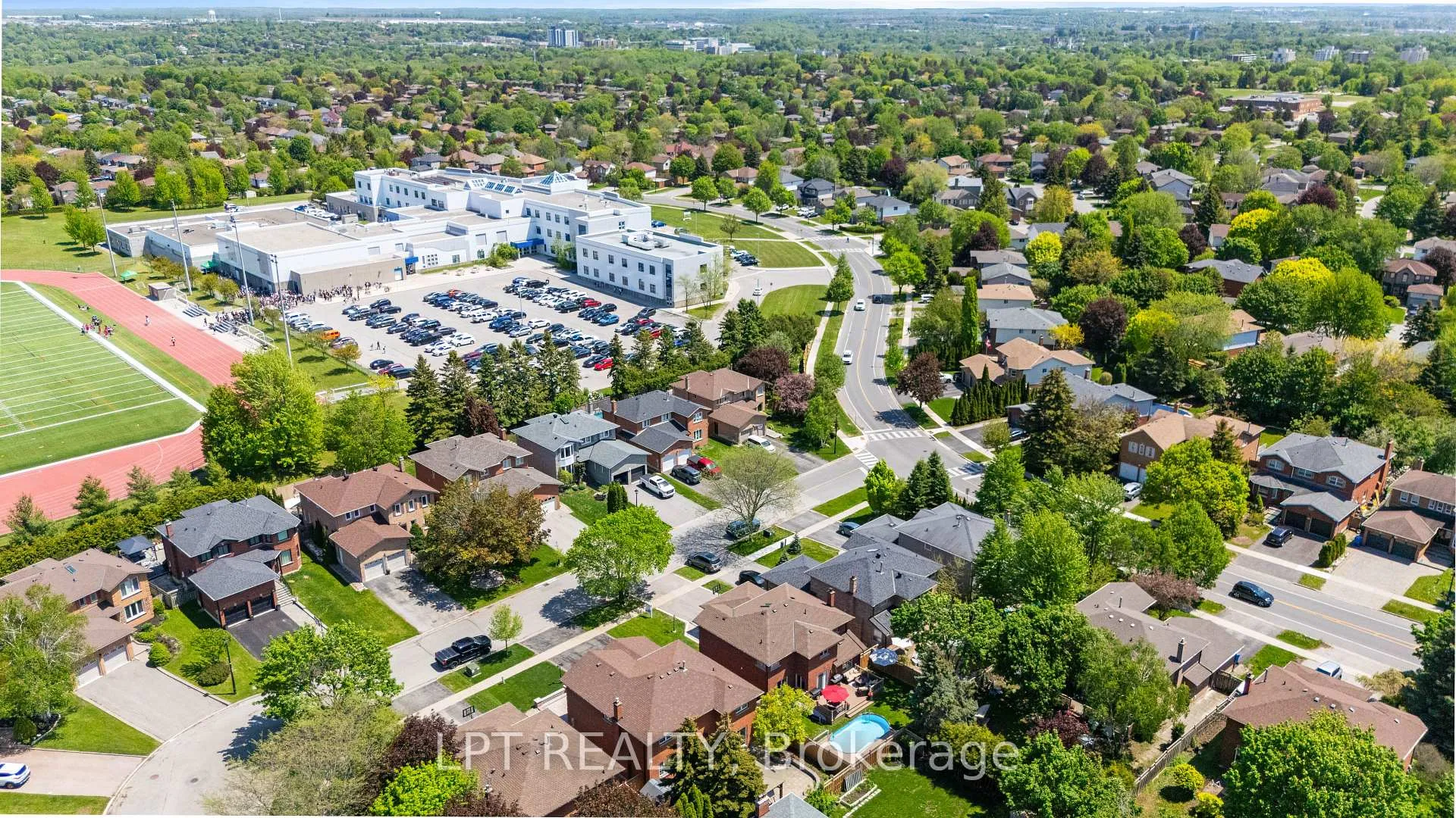 Photo 4 of 112 Doris Crescent, Newmarket, Bristol-London — HOMEH