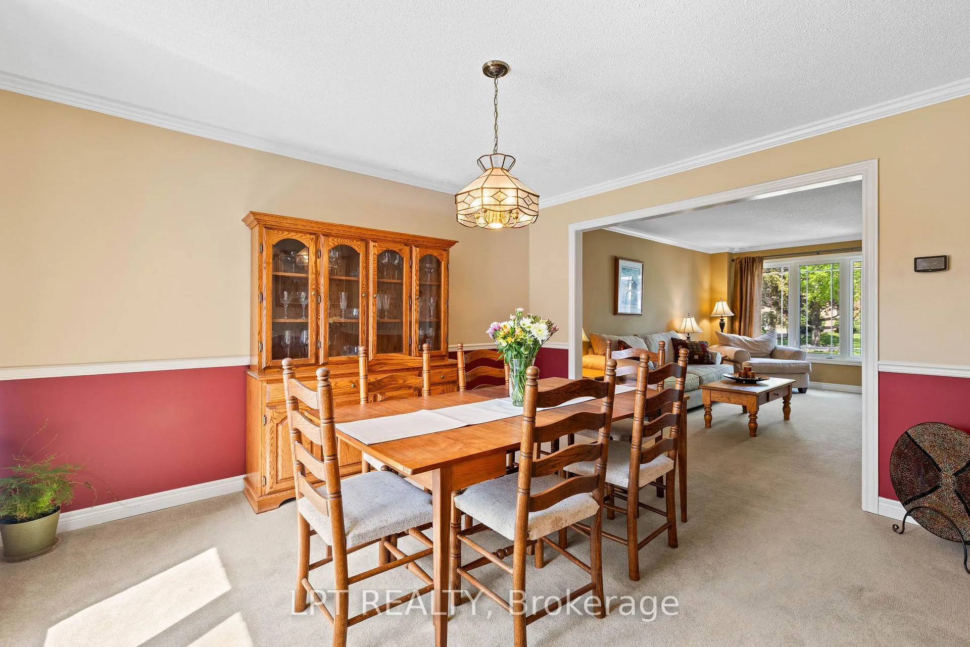Photo 10 of 112 Doris Crescent, Newmarket, Bristol-London — HOMEH