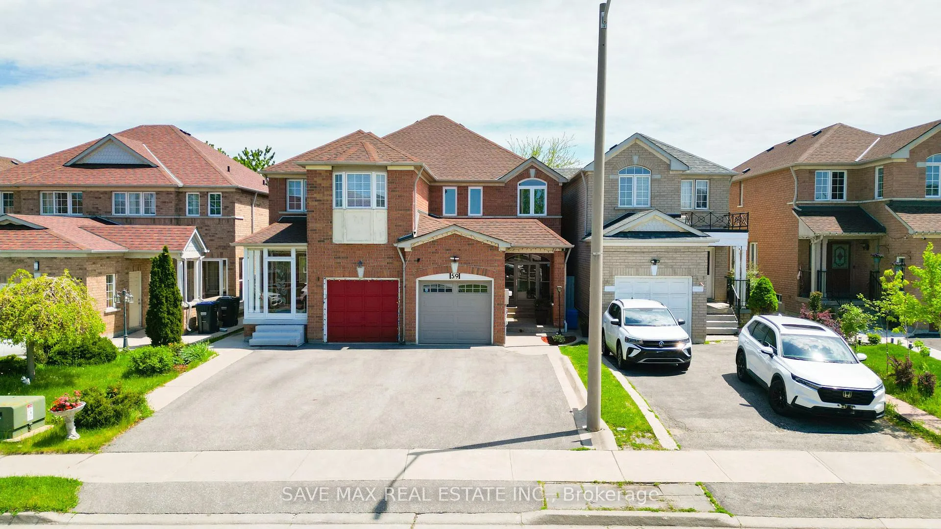 Photo 2 of 59 Olympia Crescent, Brampton, Fletcher's Meadow — HOMEH