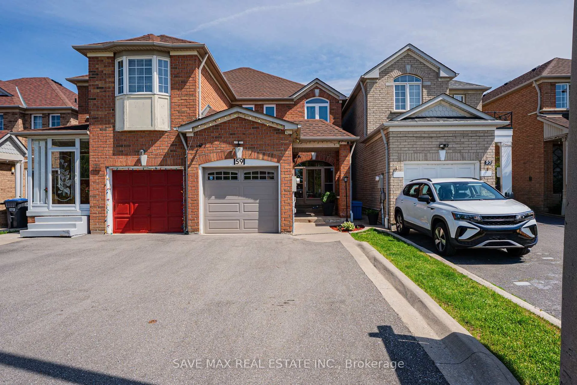 Photo 3 of 59 Olympia Crescent, Brampton, Fletcher's Meadow — HOMEH