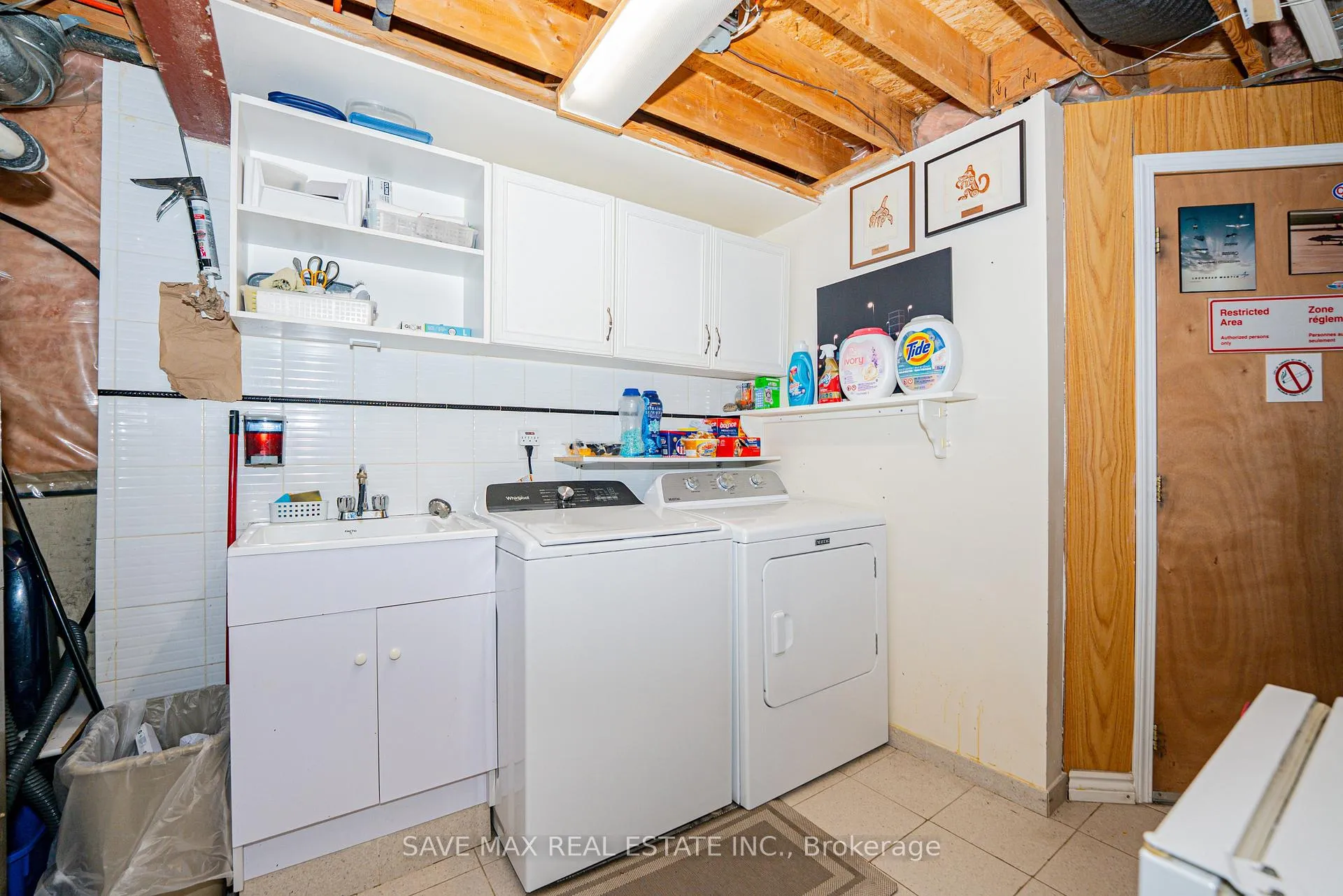 Photo 43 of 59 Olympia Crescent, Brampton, Fletcher's Meadow — HOMEH