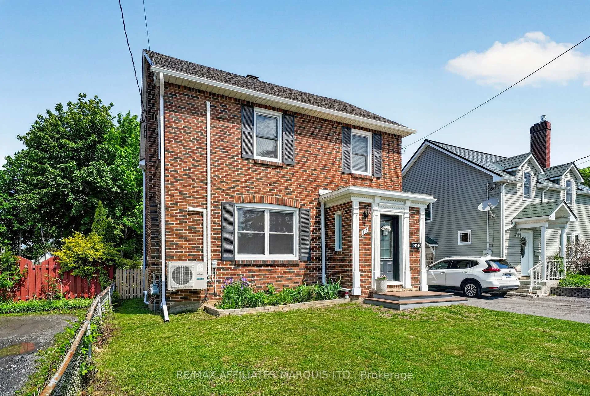 Photo 3 of 111 Fourth Street W, Cornwall — HOMEH