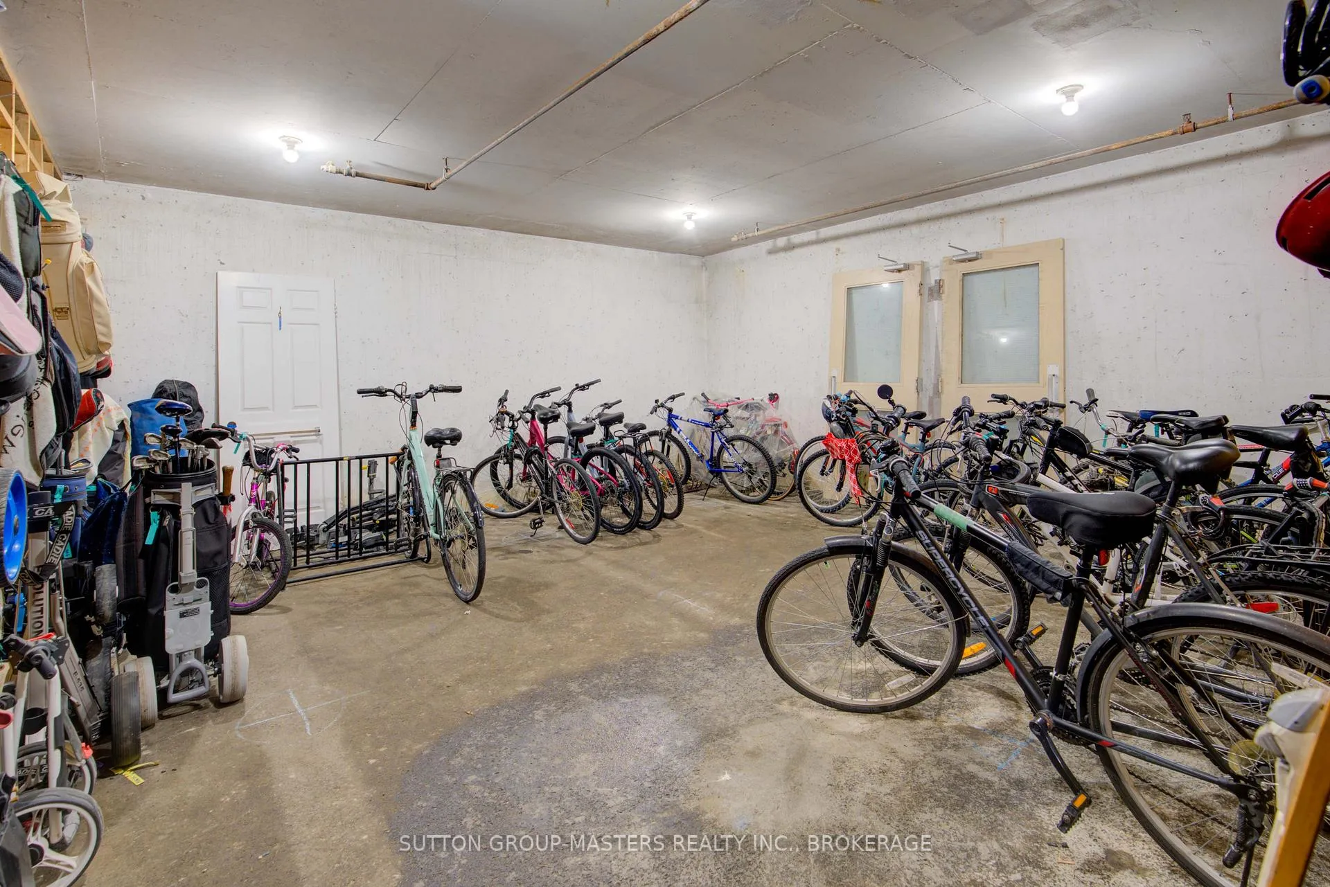 Photo 21 of Unit 405, 257 Bath Road, Kingston, West of Sir John A. Blvd — HOMEH