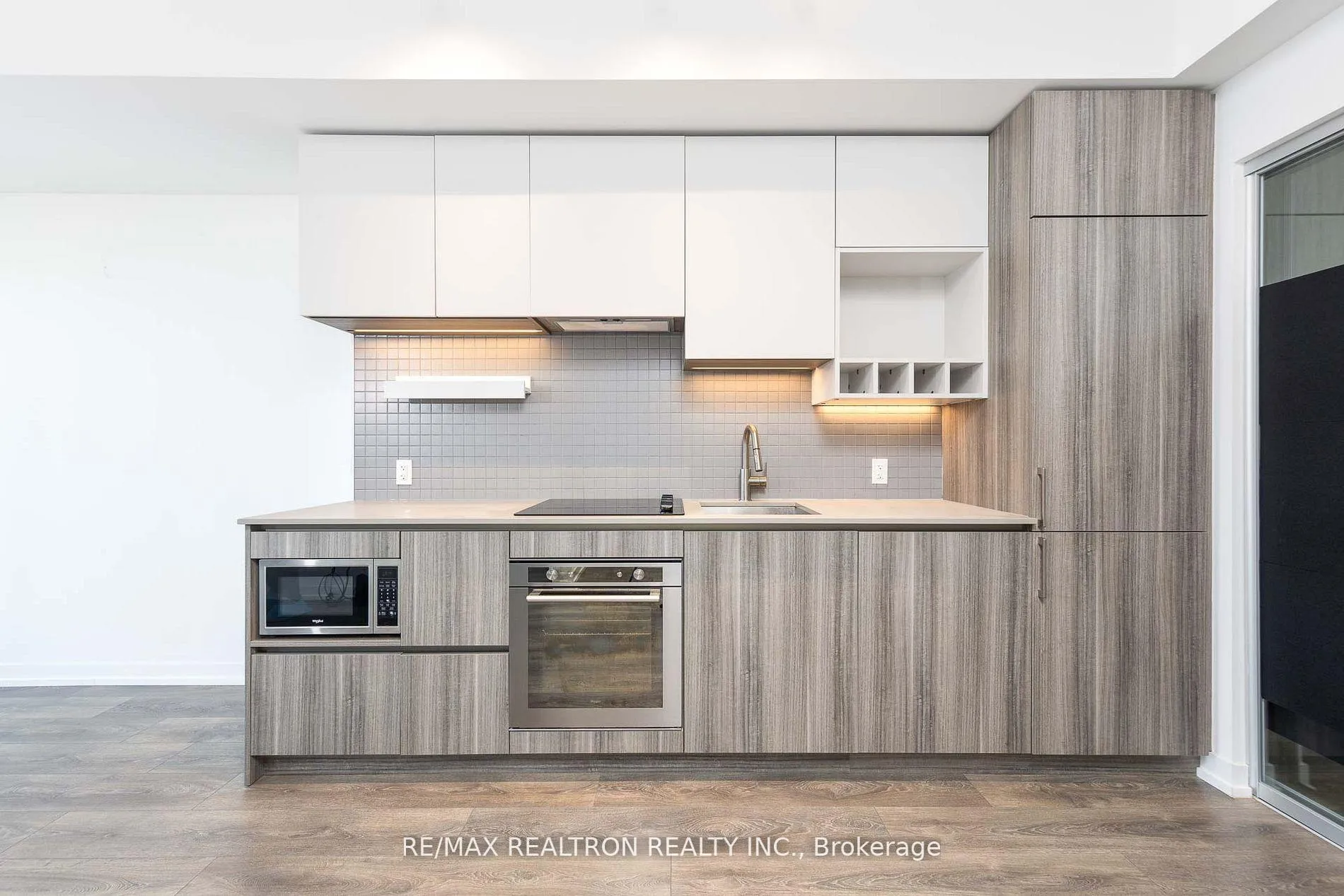 Photo 1 of Unit 1106, 5 Buttermill Avenue, Vaughan, Vaughan Corporate Centre — HOMEH