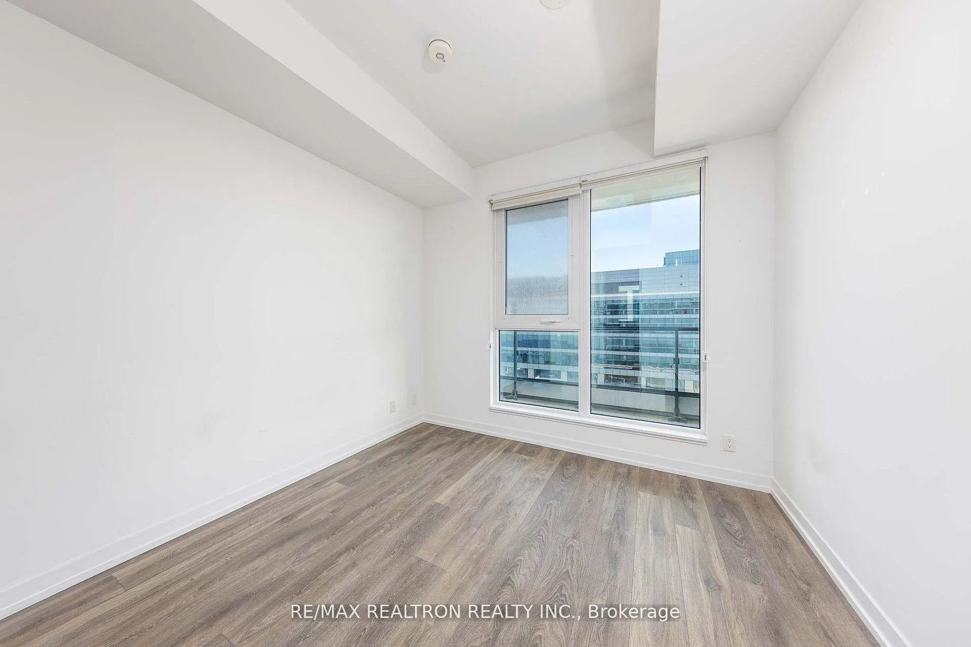 Photo 12 of Unit 1106, 5 Buttermill Avenue, Vaughan, Vaughan Corporate Centre — HOMEH
