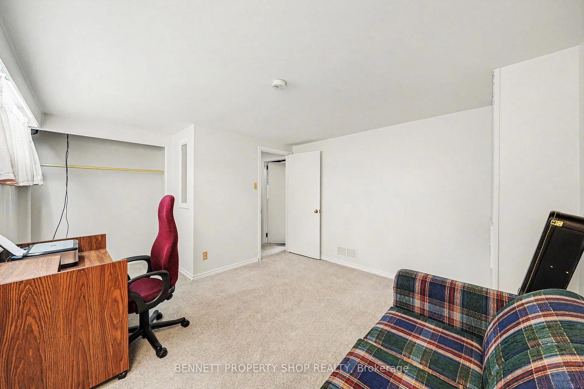 Photo 19 of 30 Corkstown Road, Ottawa, Lakeview Park — HOMEH