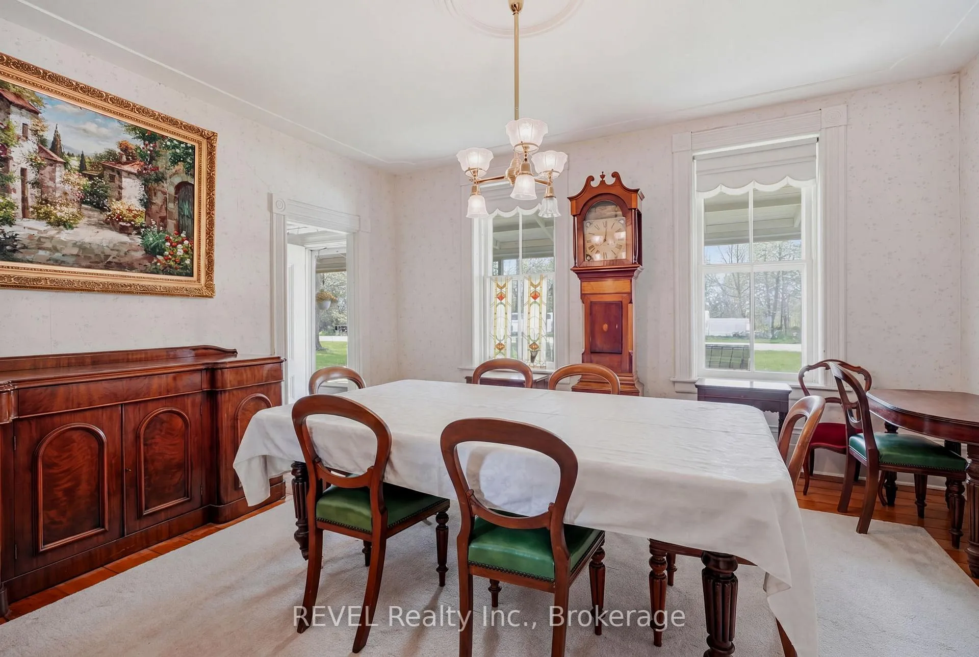 Photo 5 of 2376 Centre Street, Thorold, Allanburg/Thorold South — HOMEH