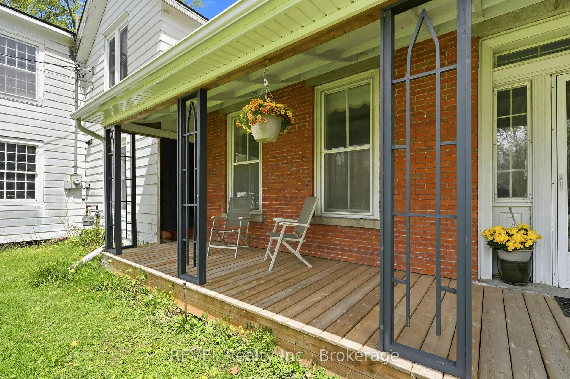 Photo 22 of 2376 Centre Street, Thorold, Allanburg/Thorold South — HOMEH