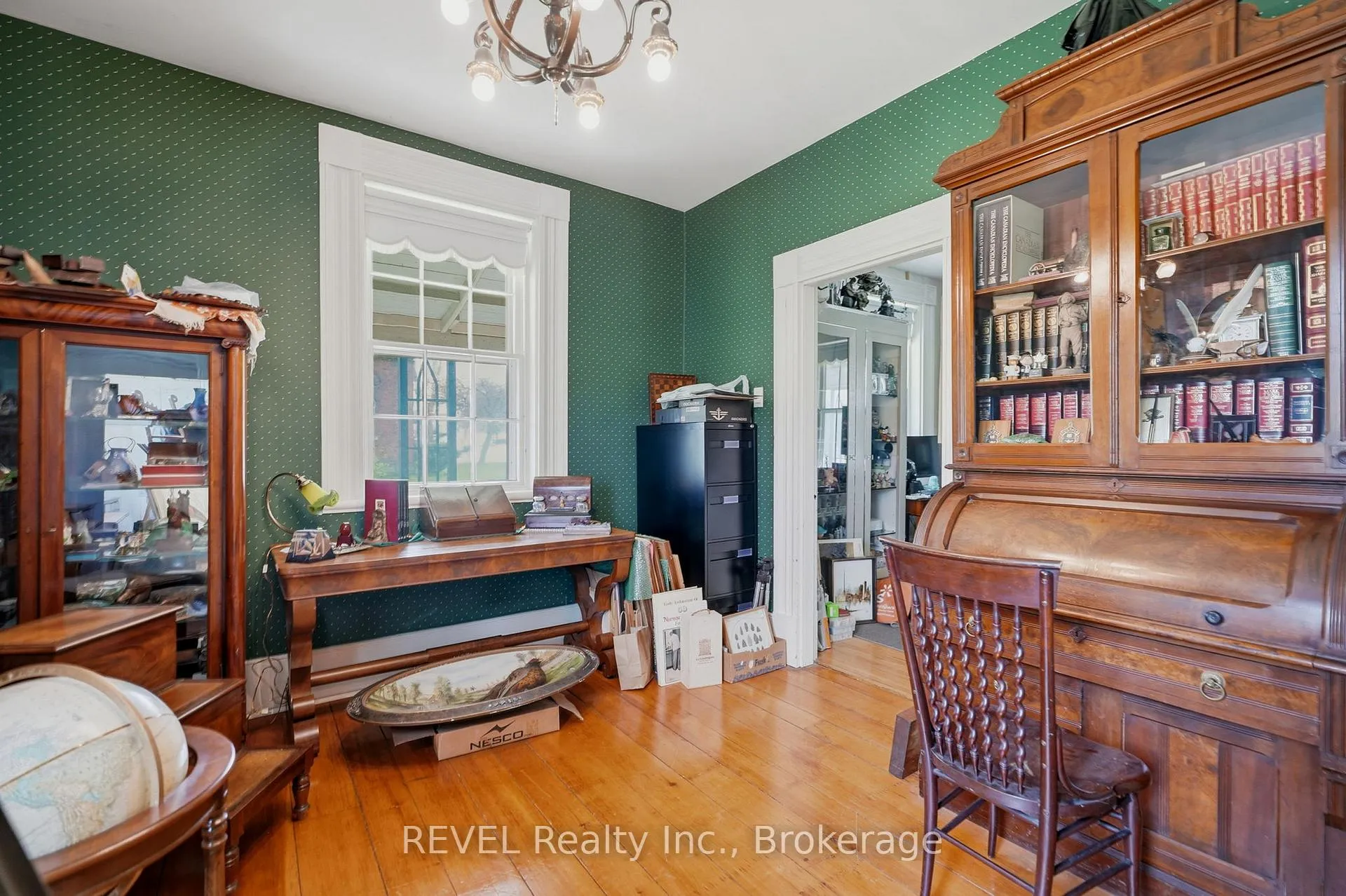 Photo 23 of 2376 Centre Street, Thorold, Allanburg/Thorold South — HOMEH