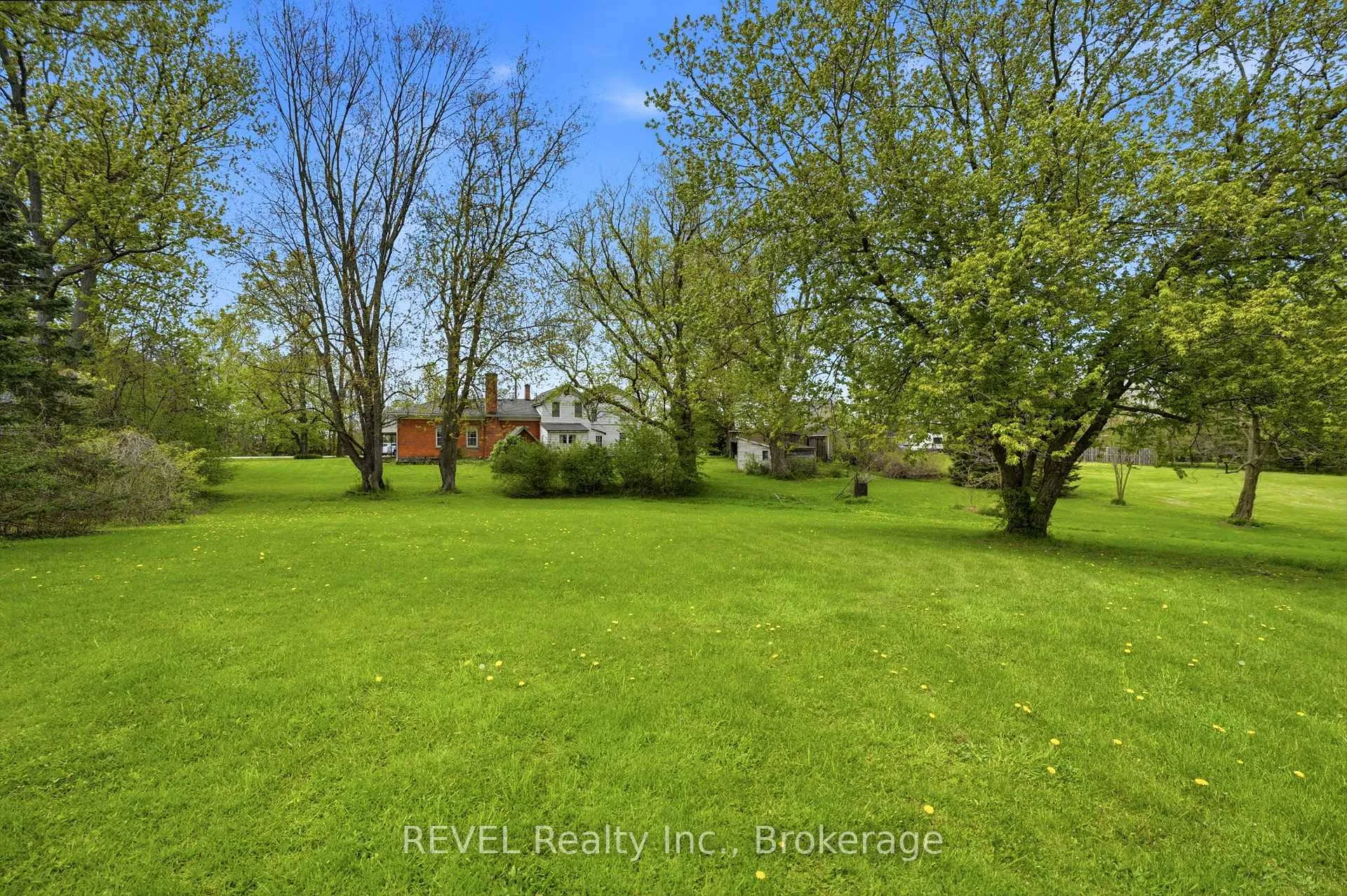 Photo 29 of 2376 Centre Street, Thorold, Allanburg/Thorold South — HOMEH