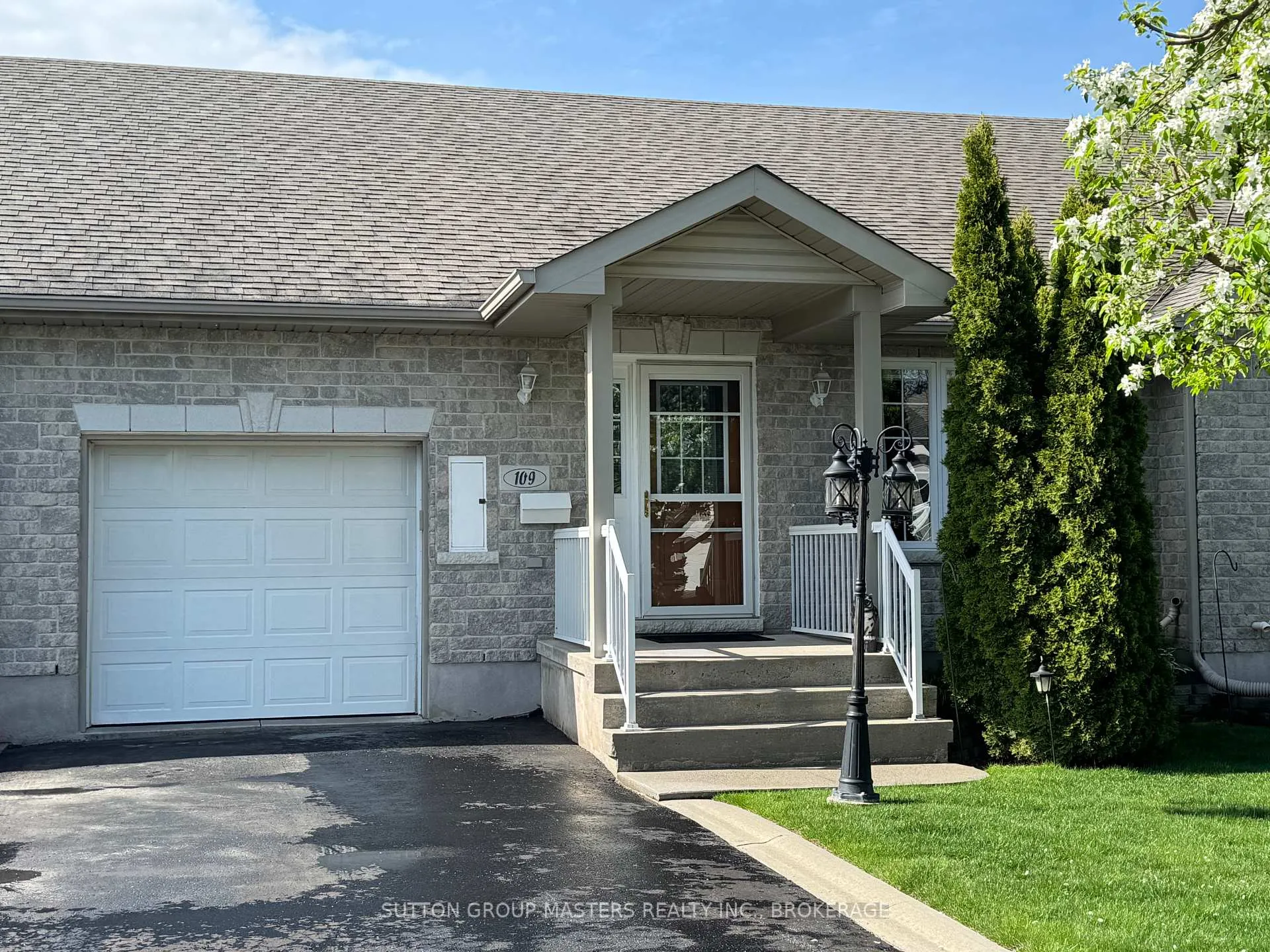 Photo 3 of 109 Sheridan Street, Kingston, City Northwest — HOMEH
