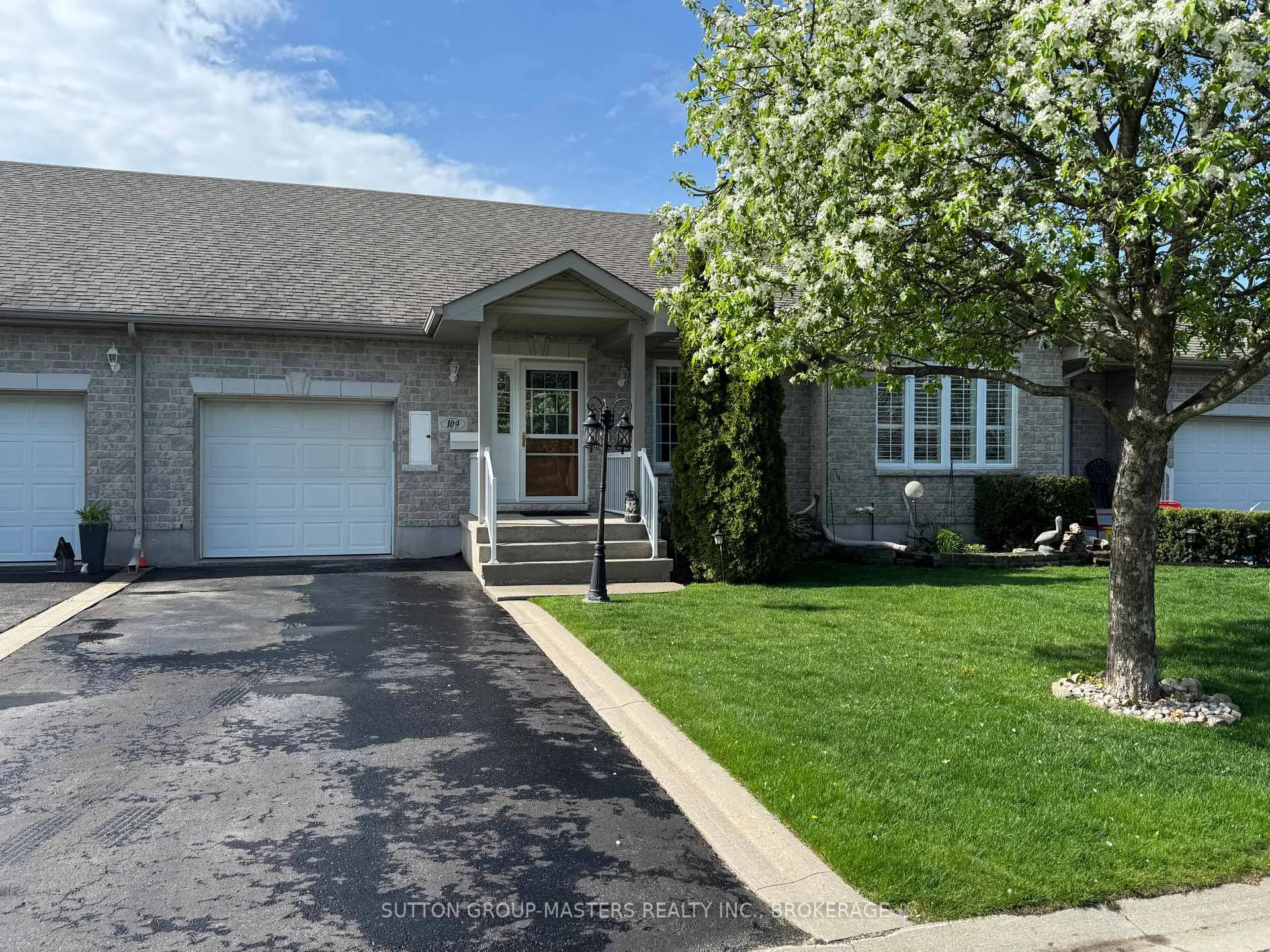 Photo 4 of 109 Sheridan Street, Kingston, City Northwest — HOMEH